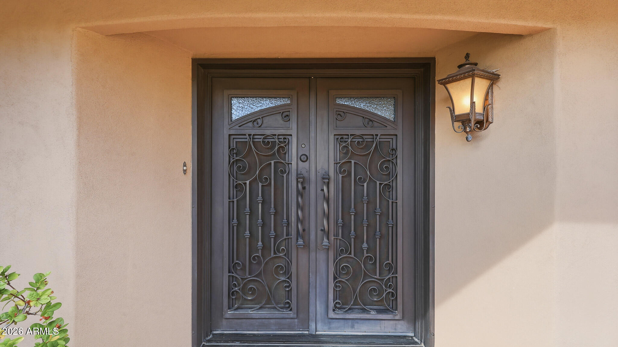 2346 E ORANGEWOOD Avenue