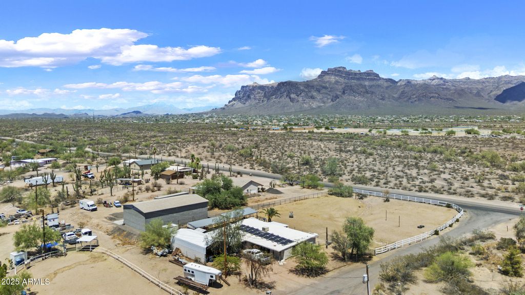 Photo of 3130 E 15th Avenue, Apache Junction, AZ 85119 (MLS # 6894972)