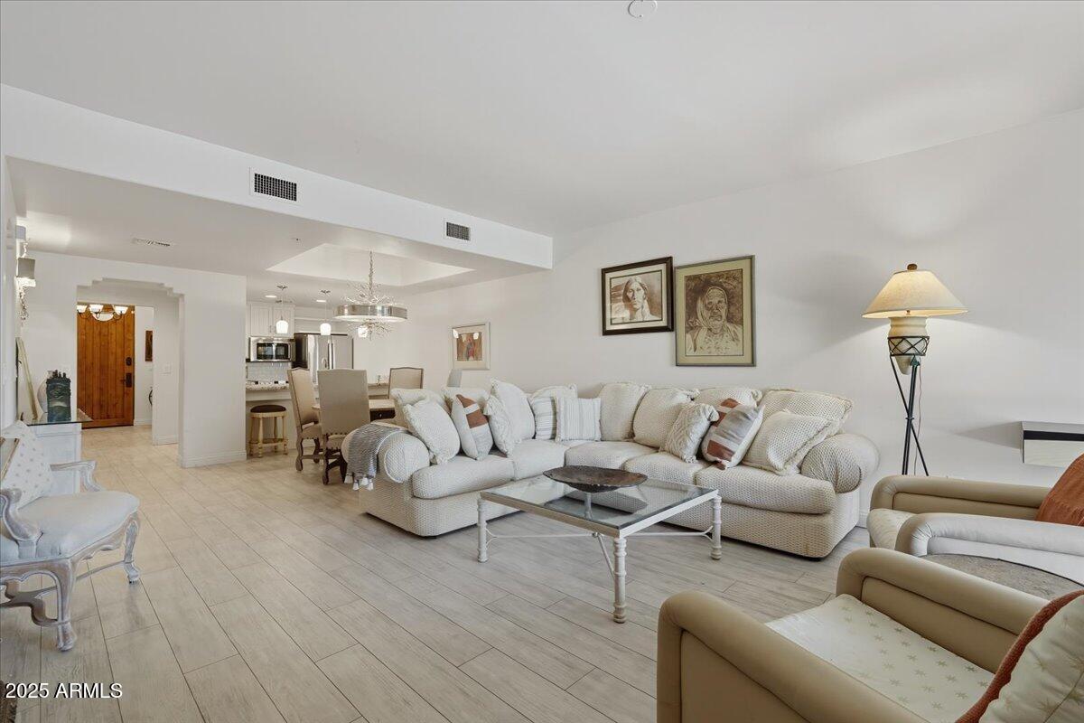 36601 N MULE TRAIN Road B20