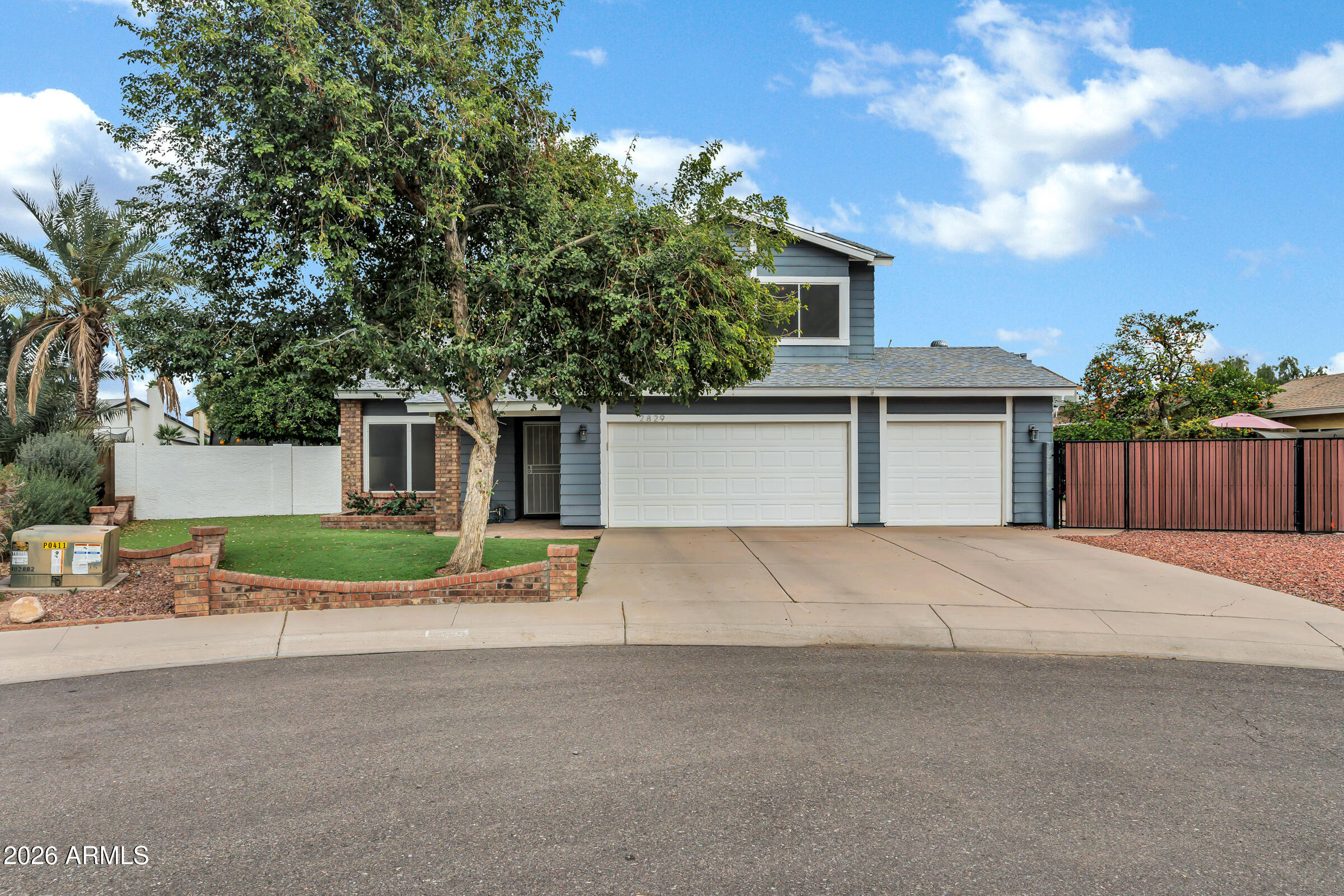 2829 N Cholla Street