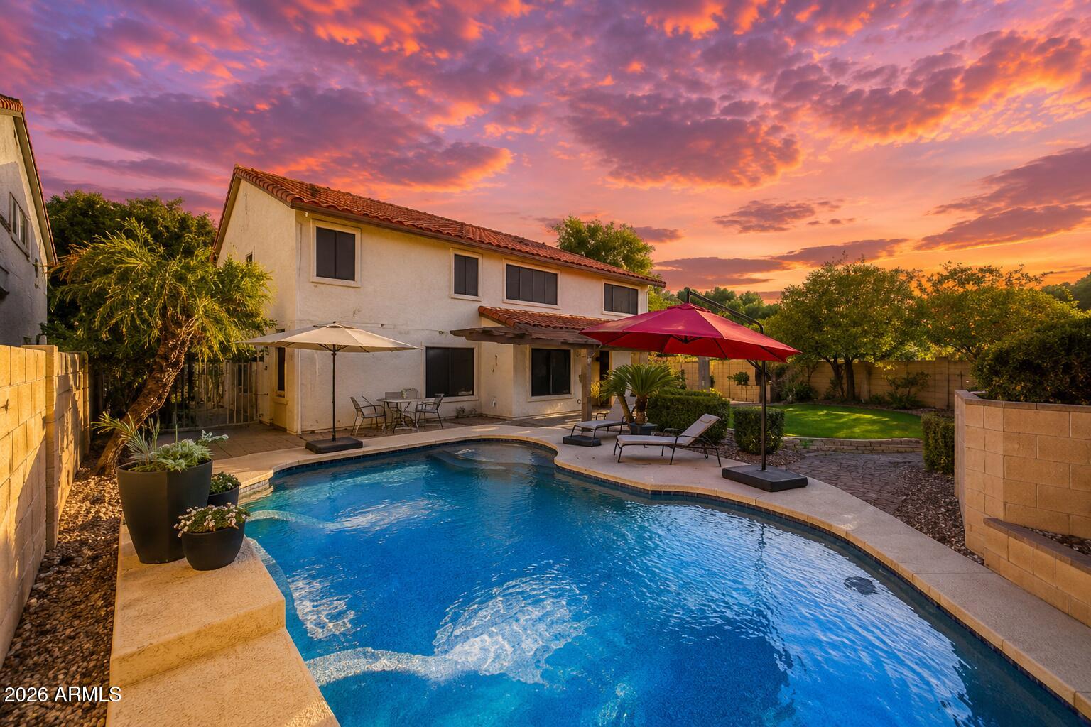 5796 W WINDROSE Drive