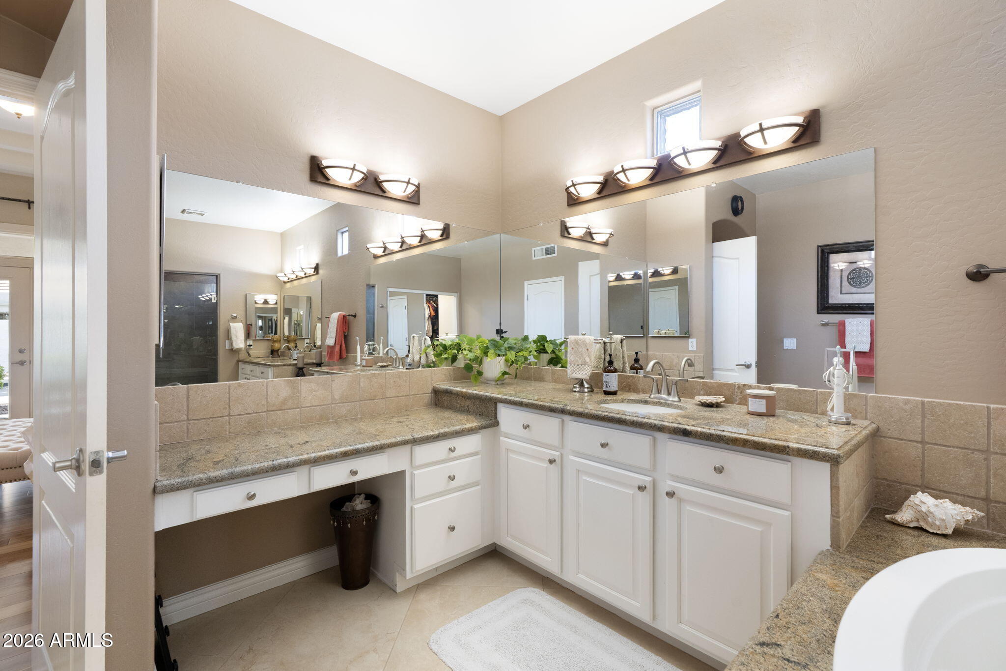 MESA NORTHGROVE - Residential