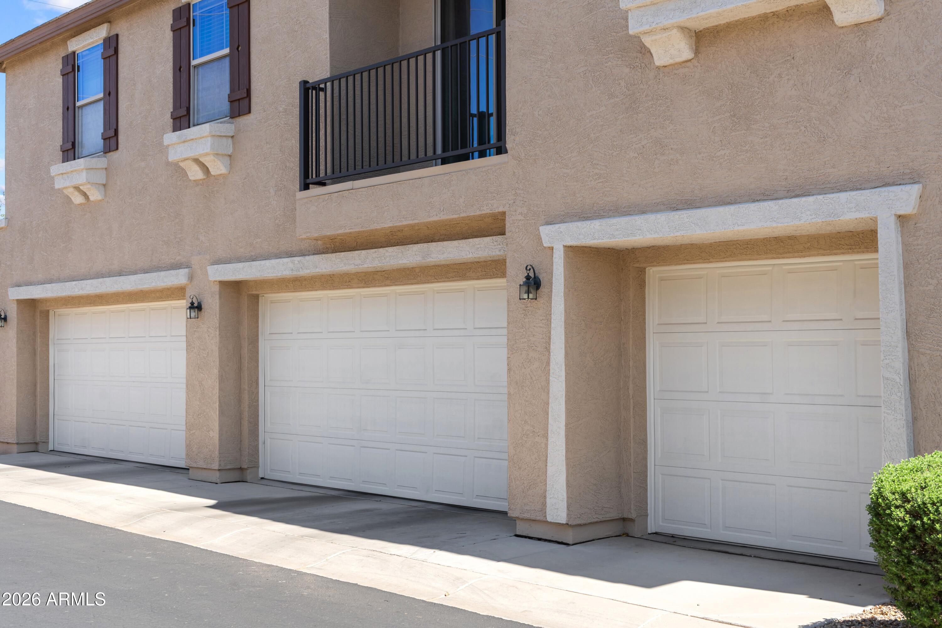 1523 N 81ST Drive
