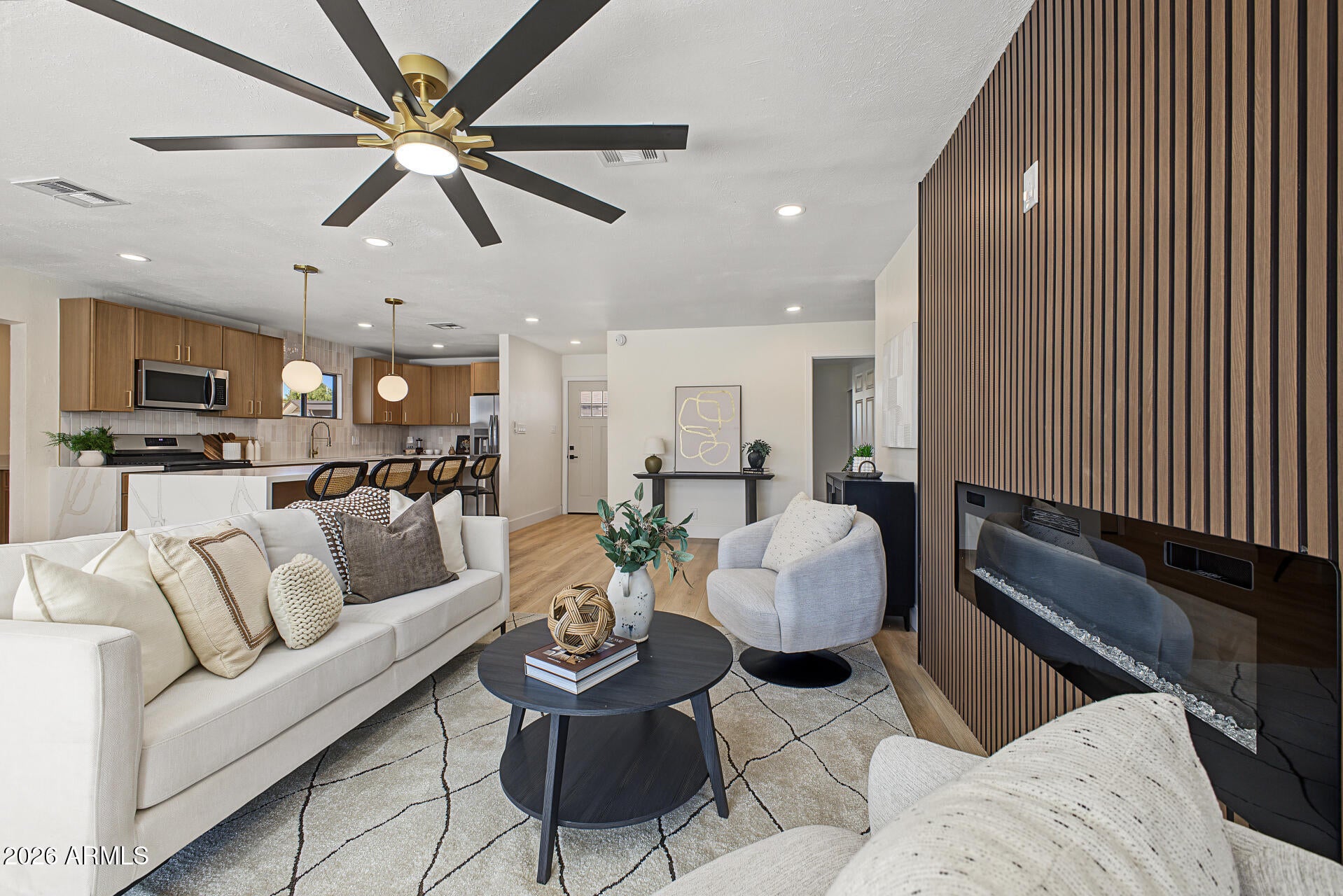1330 E CATALINA Drive