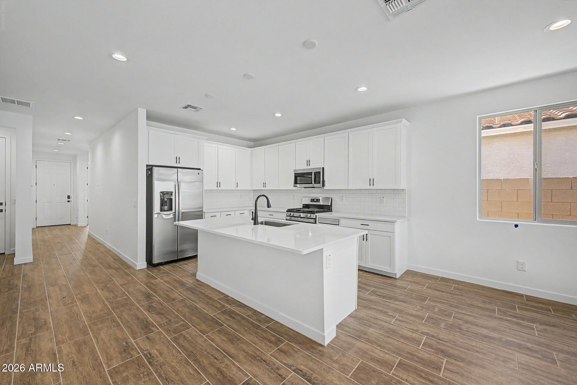 8042 W GRANADA Road