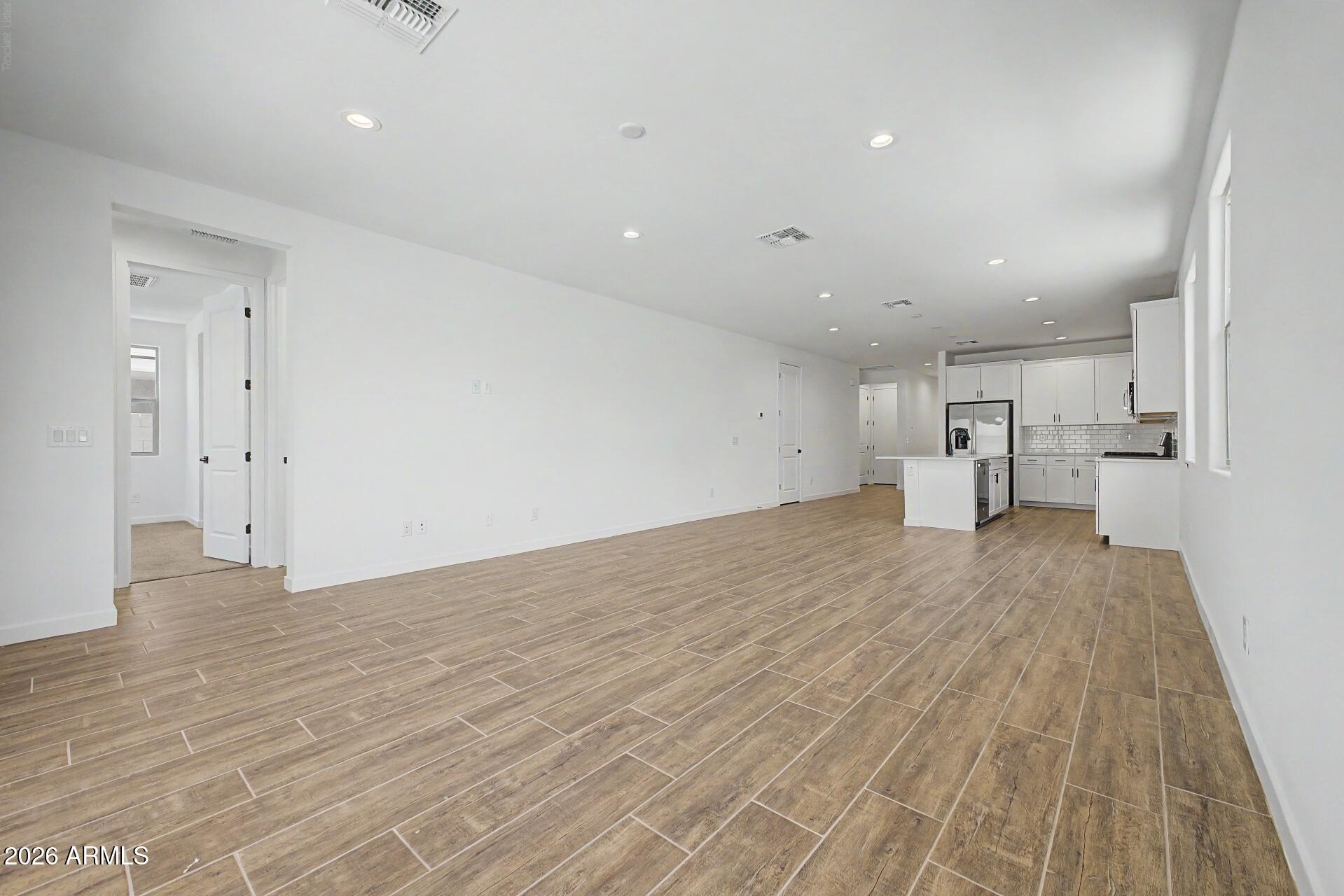 8042 W GRANADA Road
