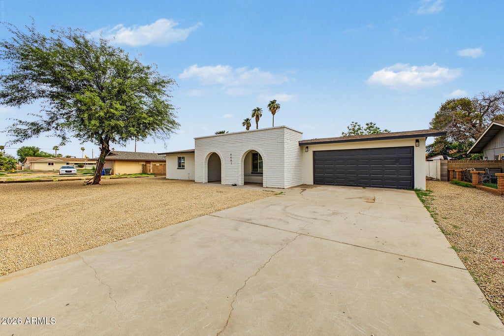 Photo of 4441 N 63rd Avenue, Phoenix, AZ 85033 (MLS # 7090769)
