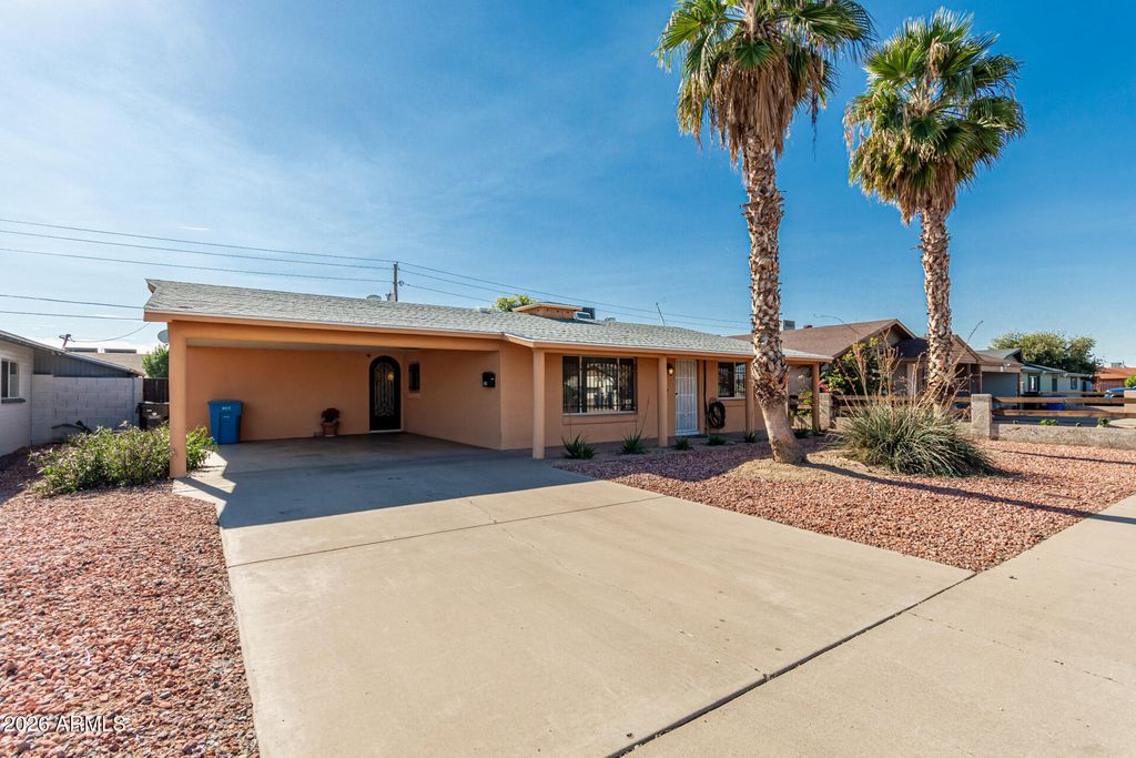 Photo of 5301 W Vernon Avenue, Phoenix, AZ 85035 (MLS # 6974856)