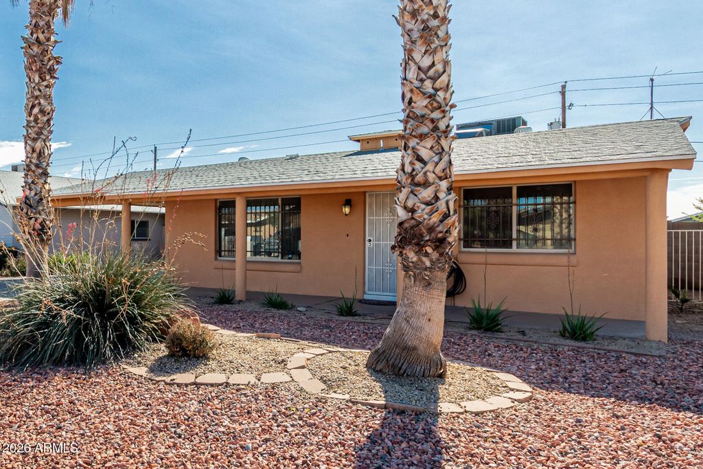 Photo of 5301 W Vernon Avenue, Phoenix, AZ 85035 (MLS # 6974856)