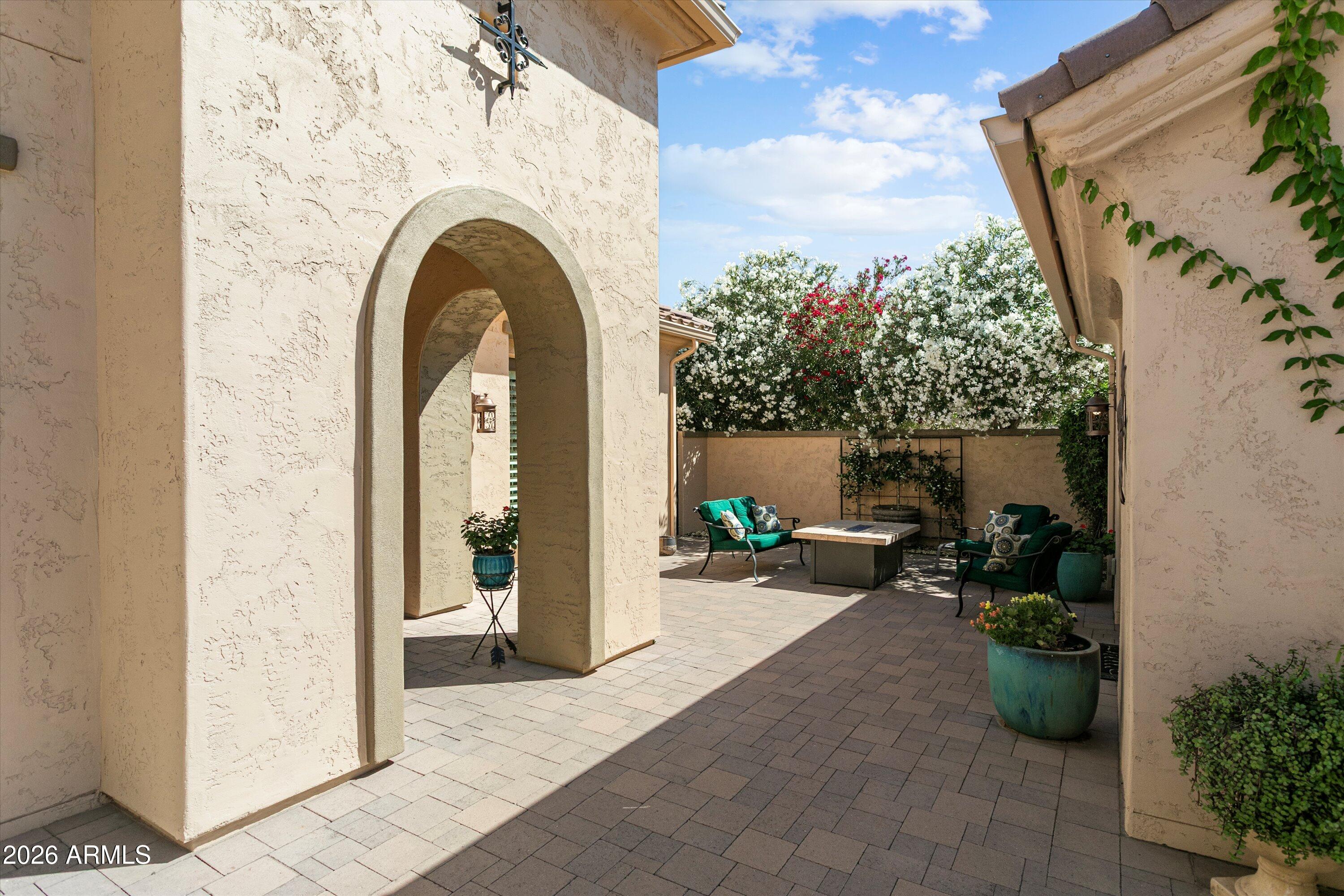 PEBBLECREEK - Residential