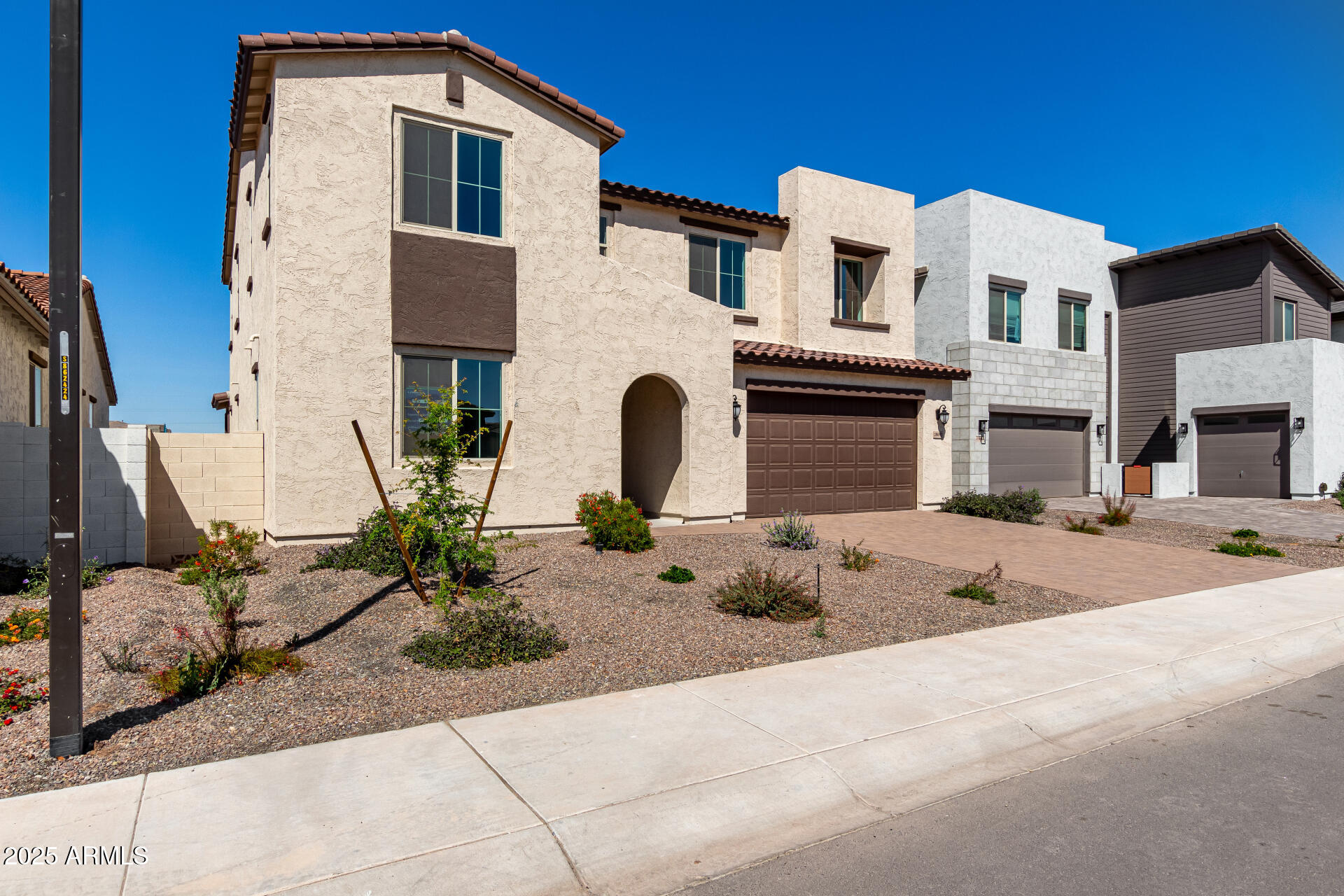 18002 W VOGEL Avenue
