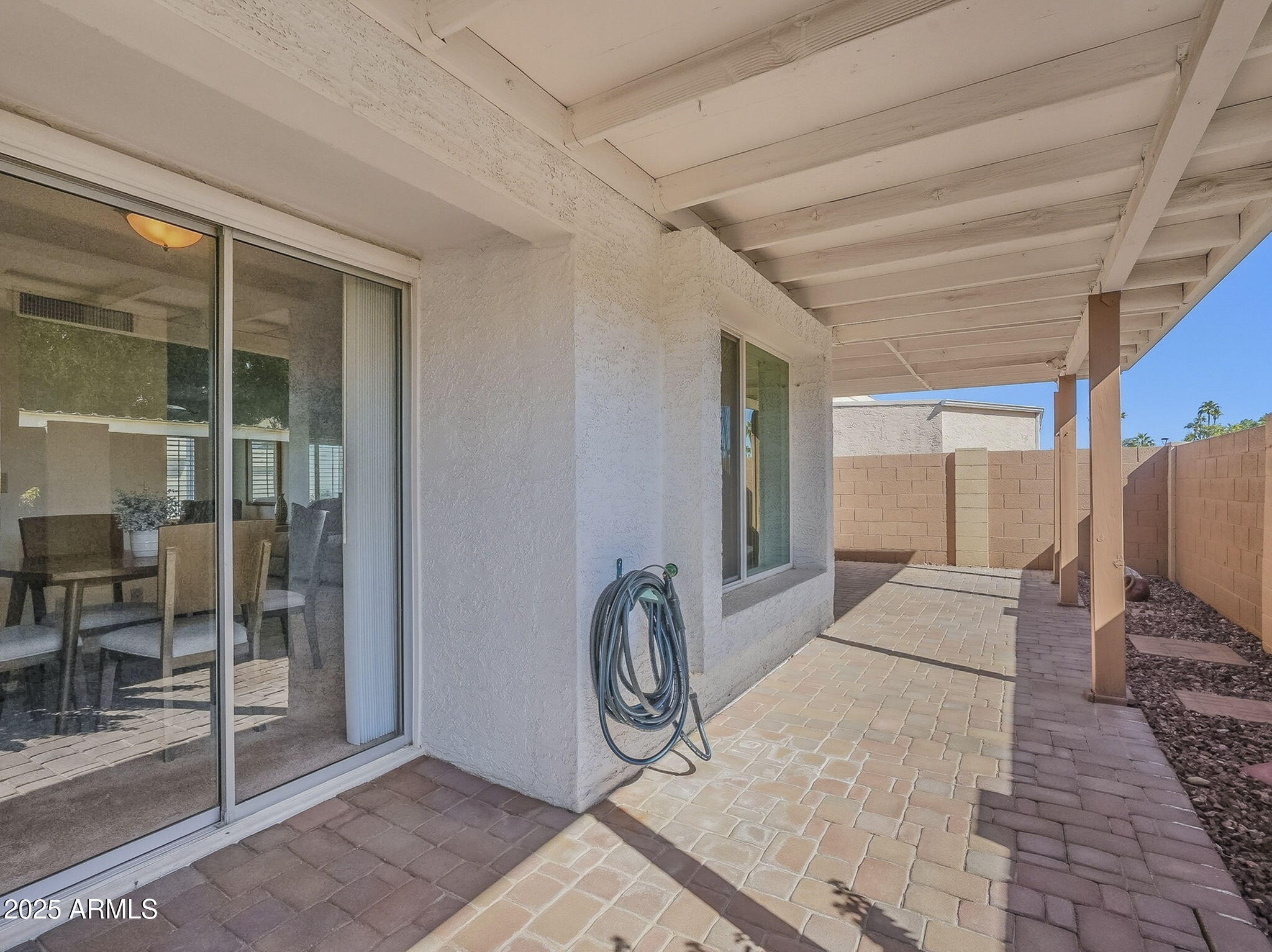 807 E MICHELLE Drive