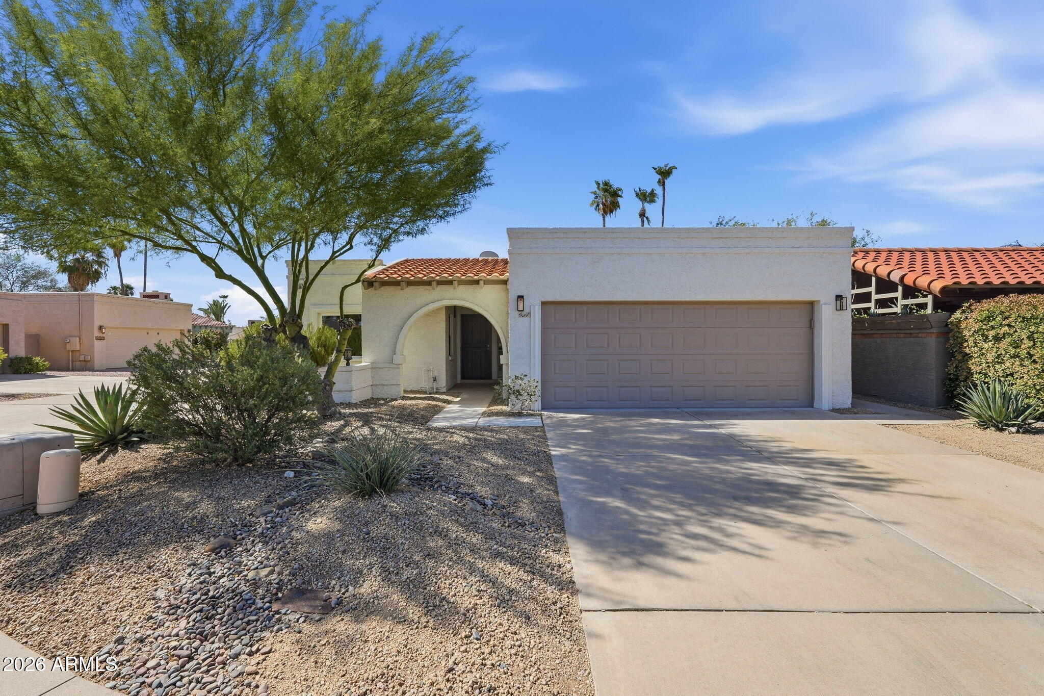 4017 E DAHLIA Drive