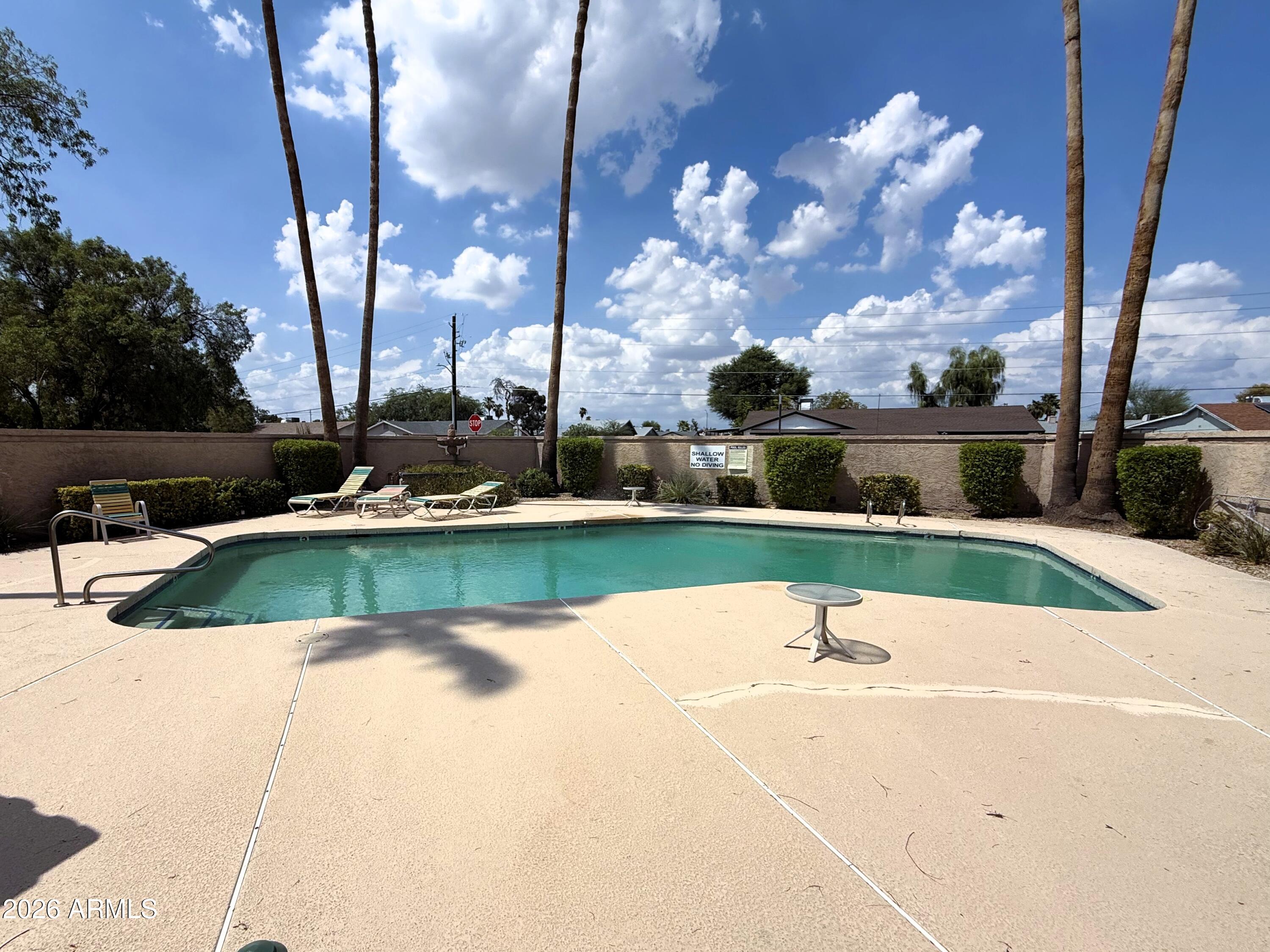 4017 E DAHLIA Drive