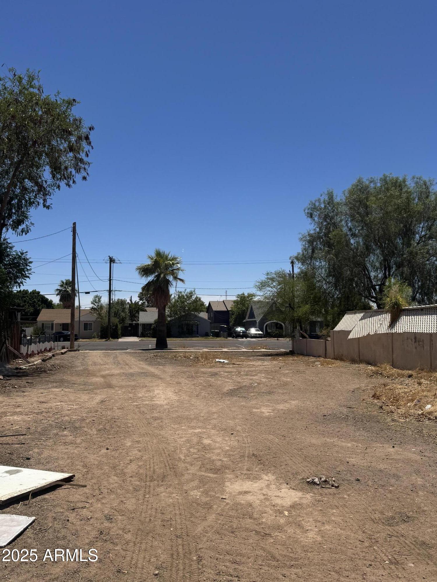 54 E 2ND Avenue -