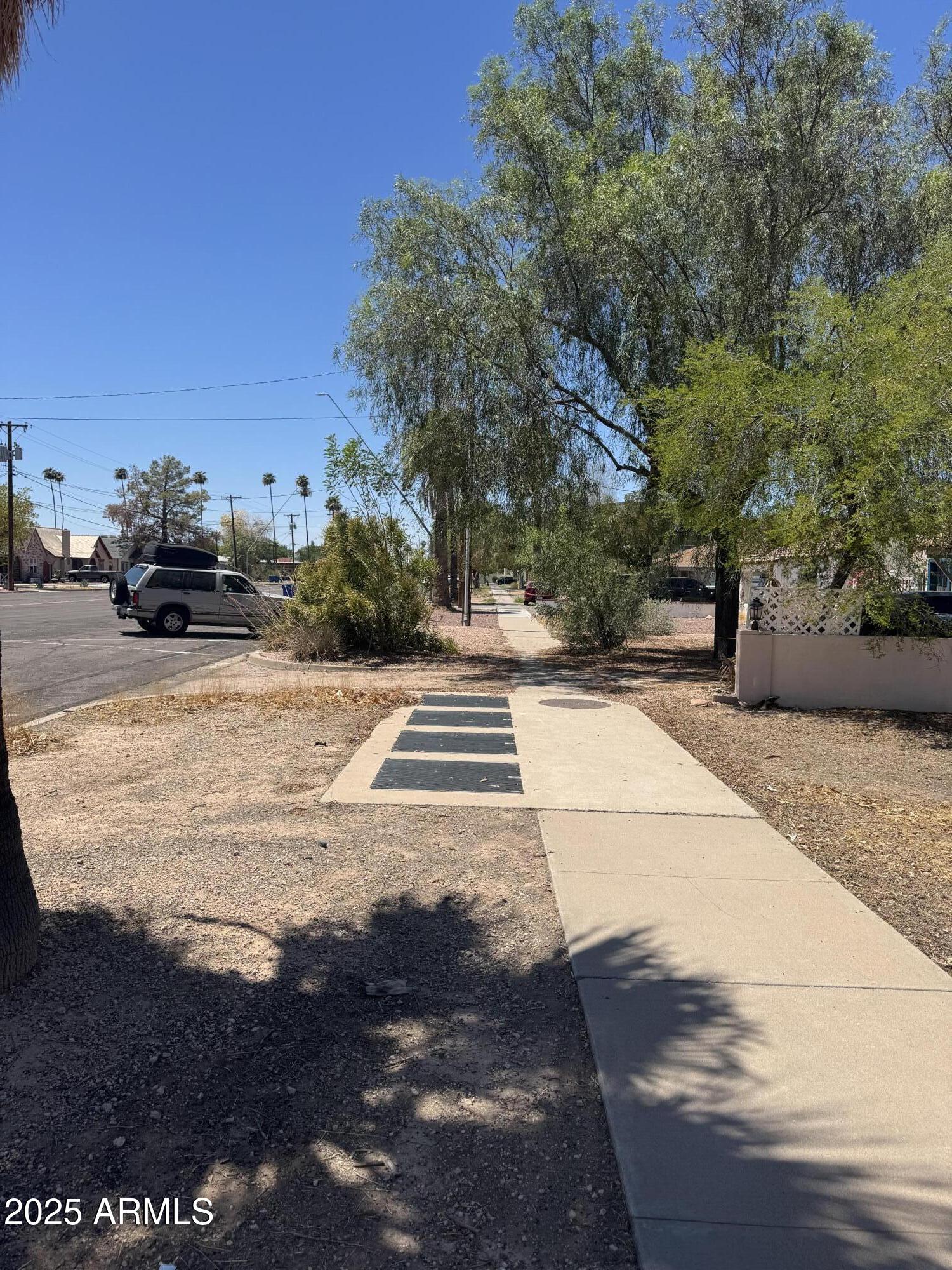 54 E 2ND Avenue -