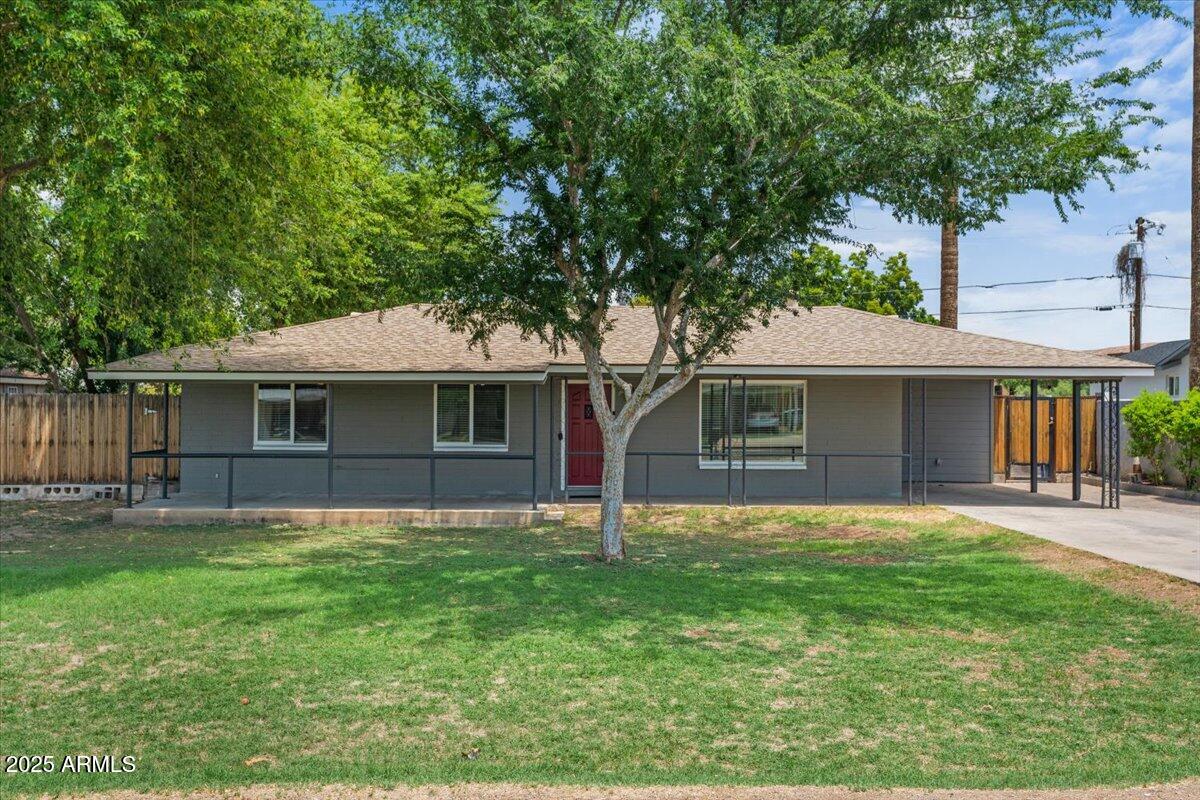 838 E BELMONT Avenue