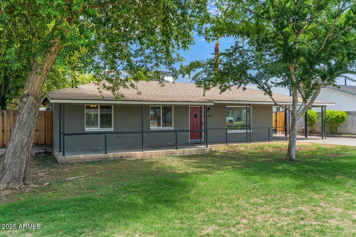 838 E BELMONT Avenue