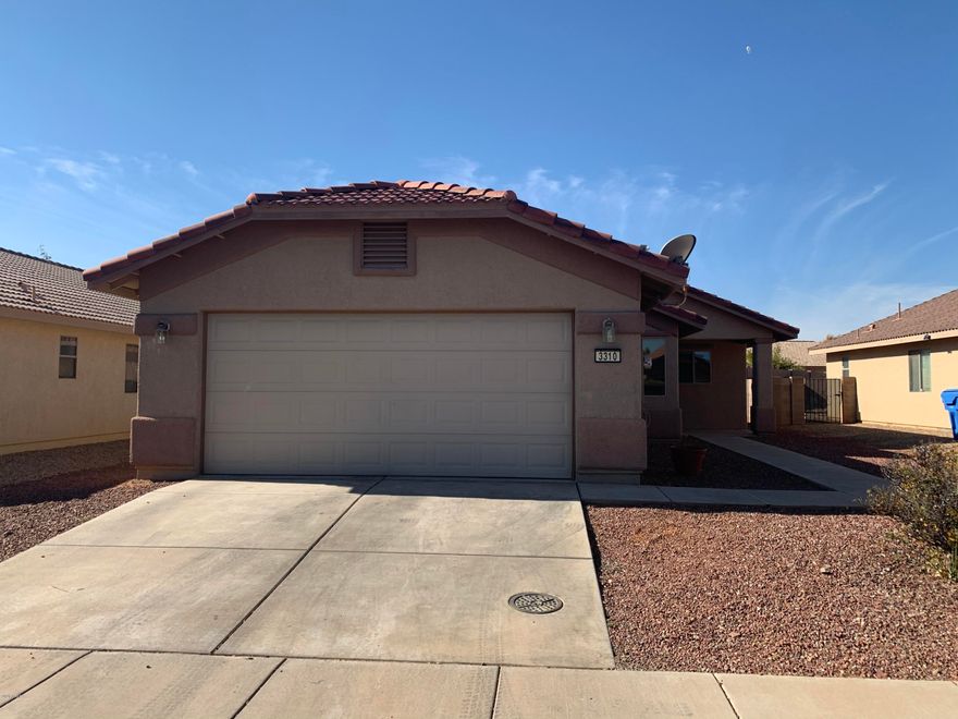 This 3BD/2BA/2CG 1128 sf rental home located in the coveted Holiday subdivision is close to Fort Huachuca, shopping, and schools. This clean rental property includes a functional floor plan, newer appliances, low-maintenance backyard, nice-sized bedrooms, and amenities for the subdivision. Amenities include community pools, parks, playgrounds, clubhouse, and more. Please call to schedule your showing today!
