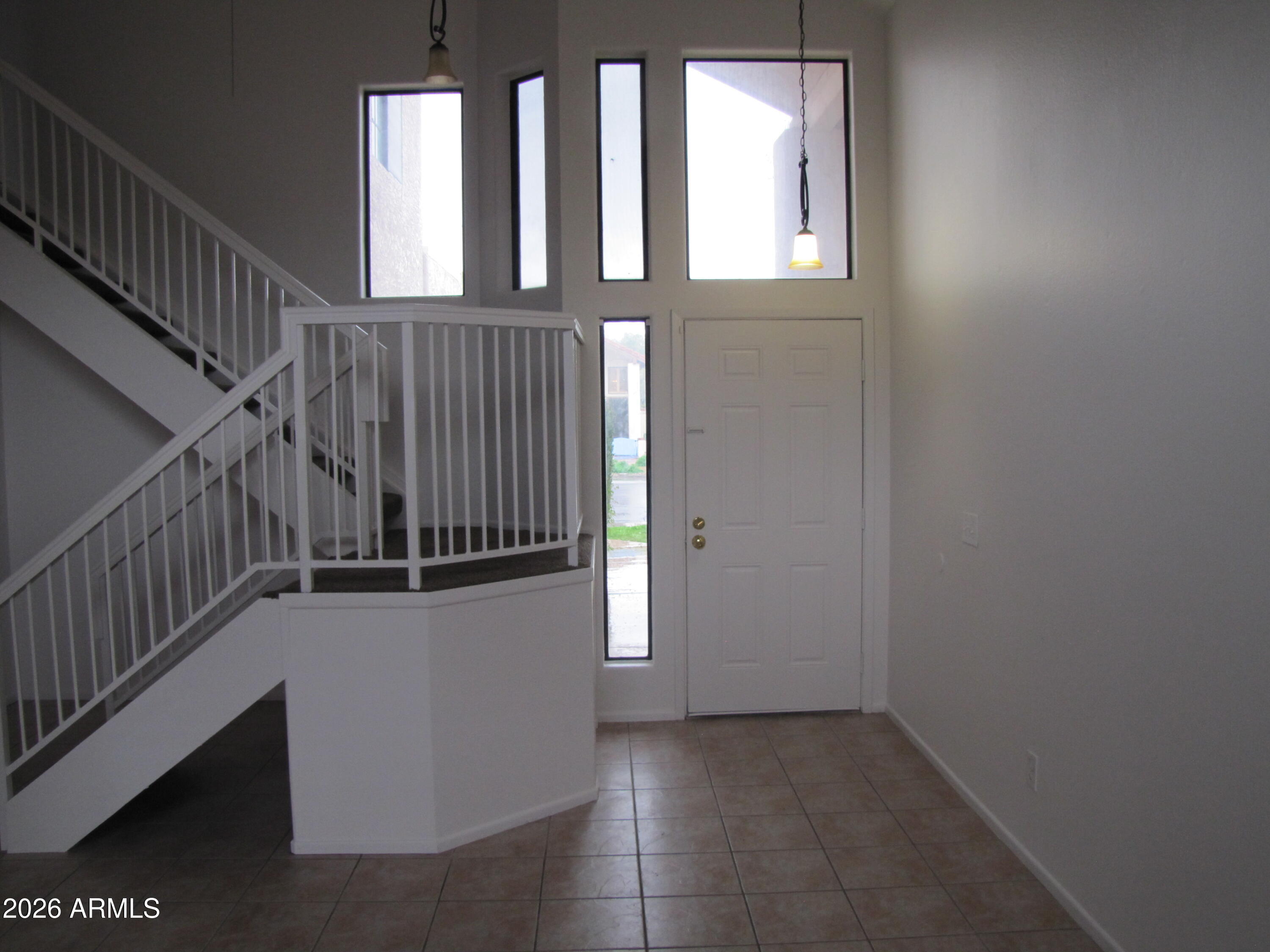 942 E CALLE DEL NORTE --