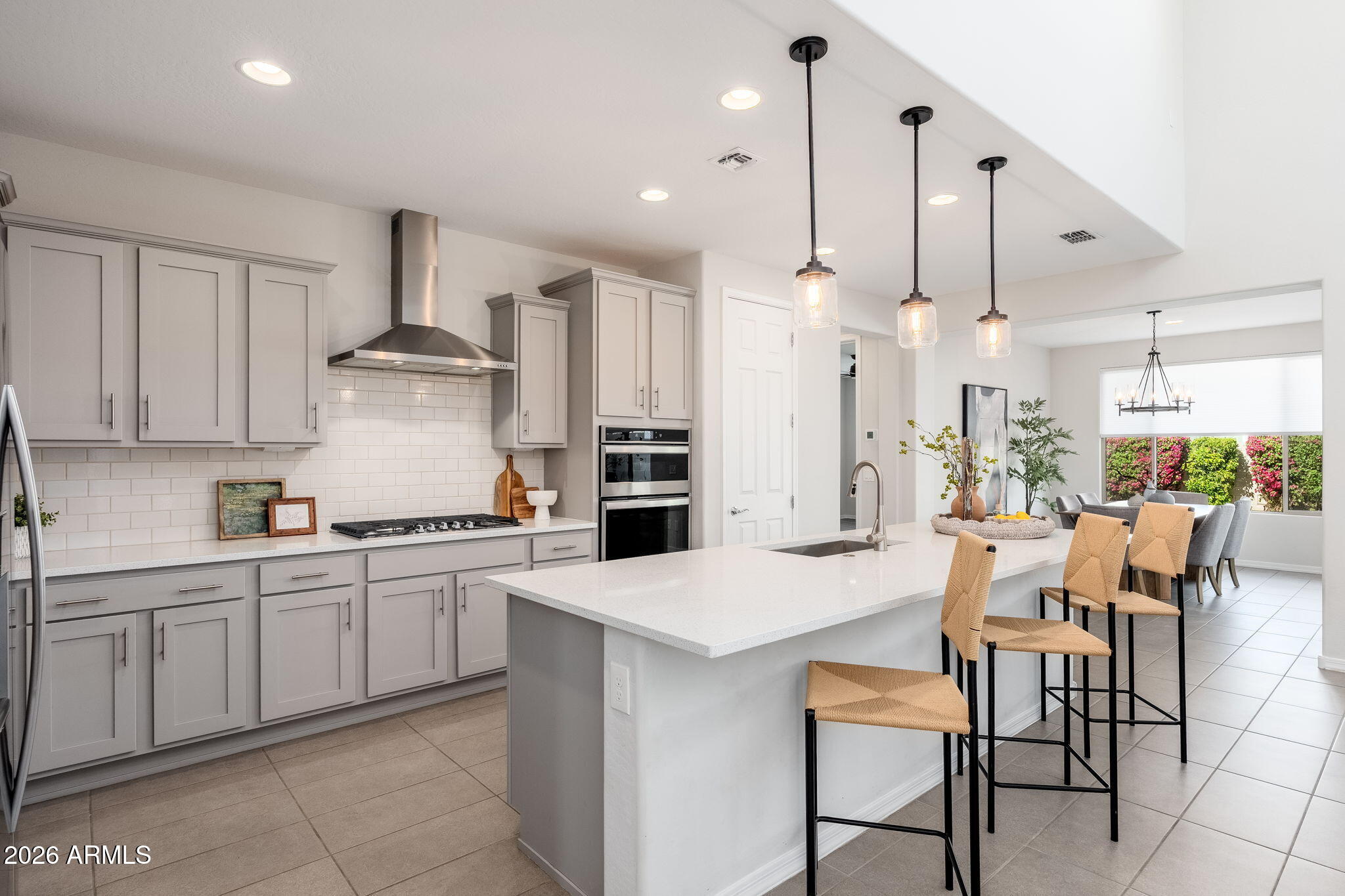 8962 W MARSHALL Avenue