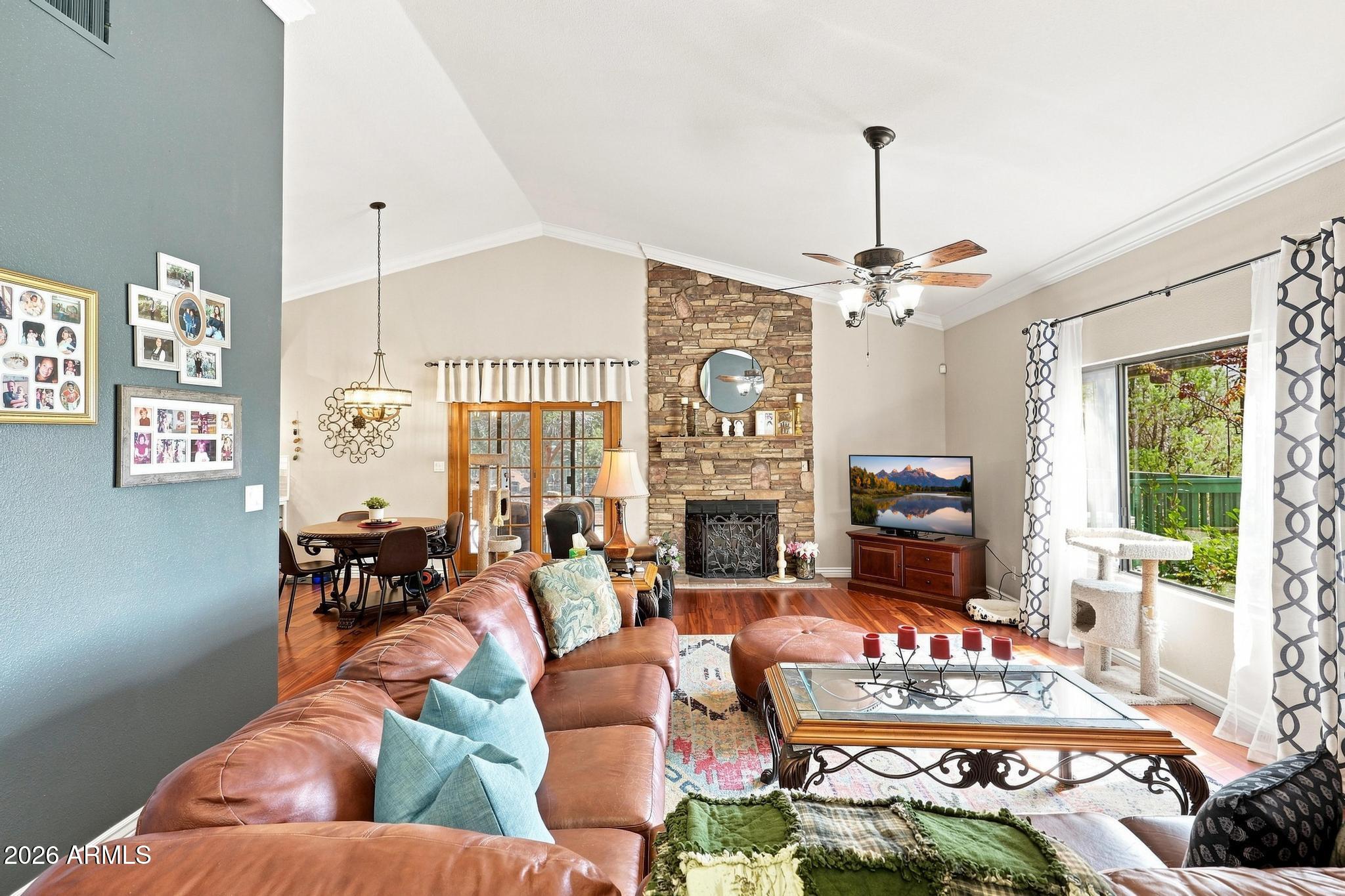 401 S Arroyo Drive