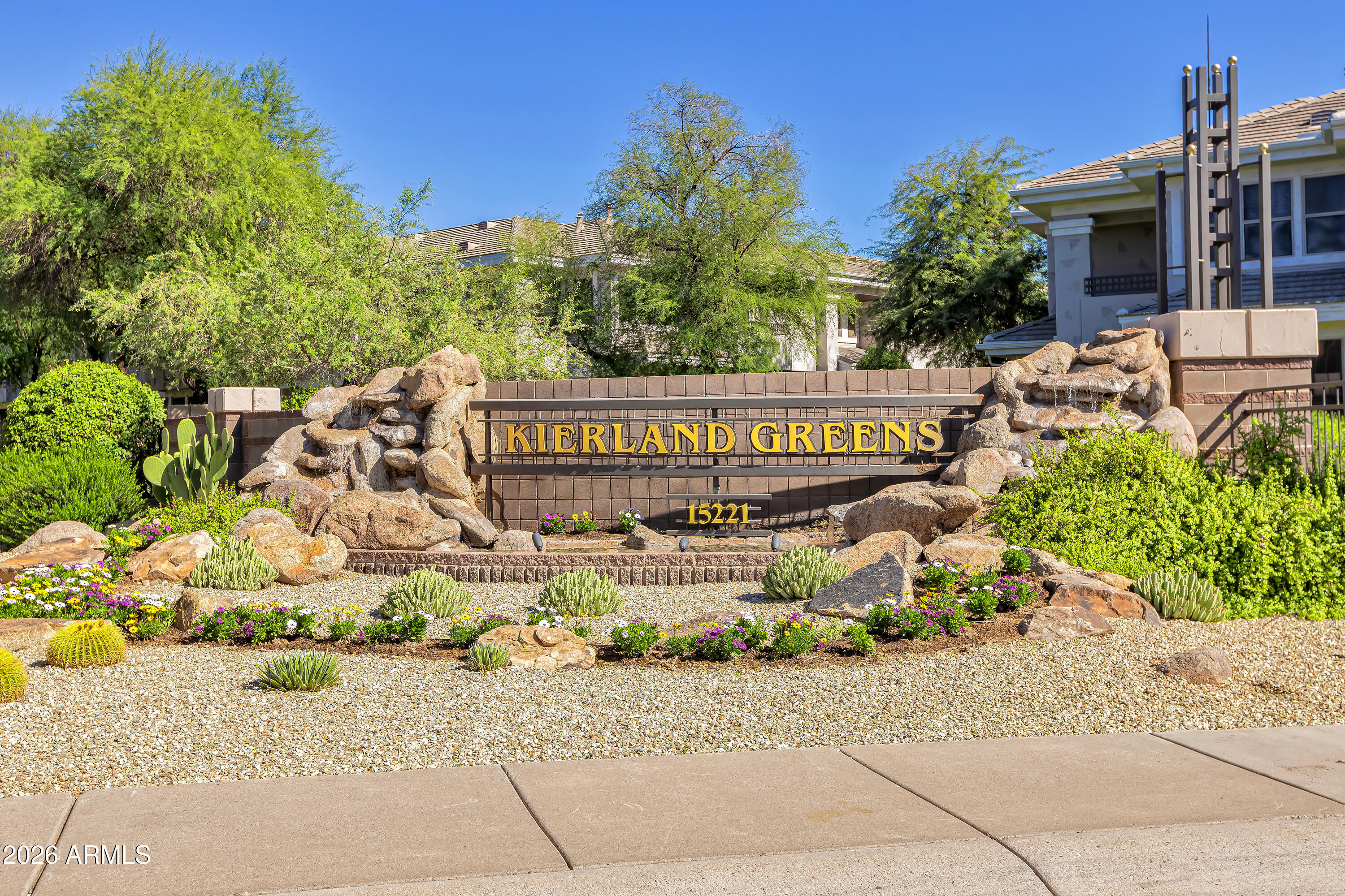 15221 N CLUBGATE Drive 1093