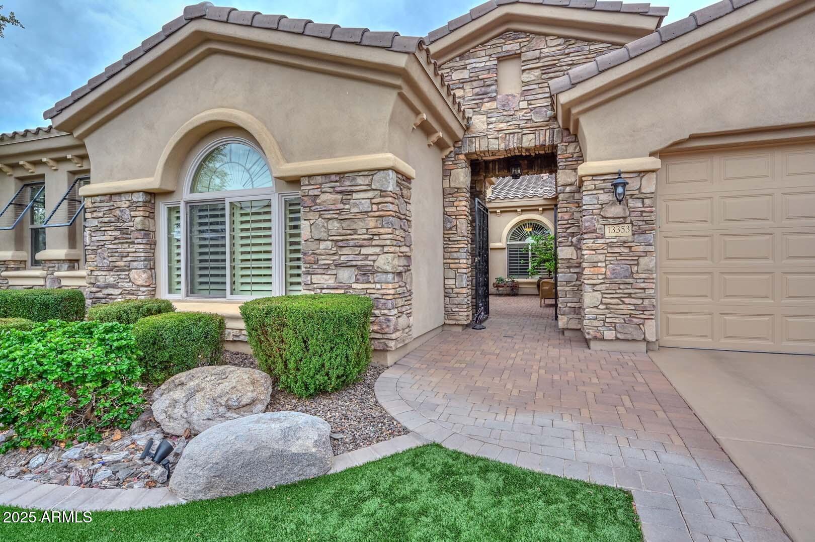 13353 W GLORIA Lane