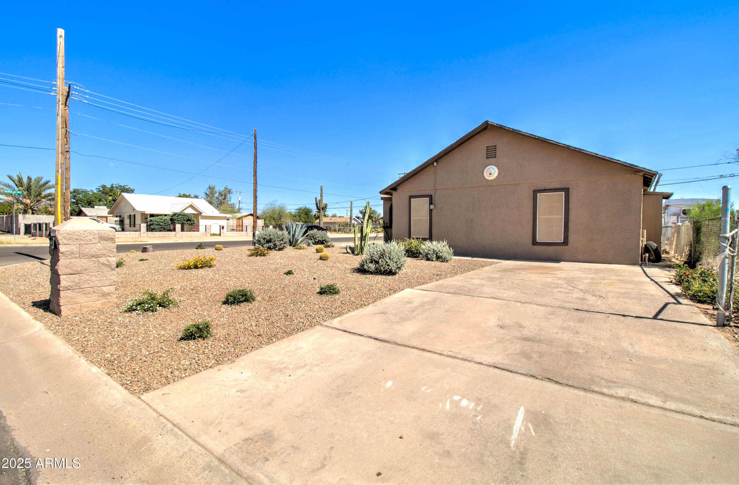 145 E ASH Avenue