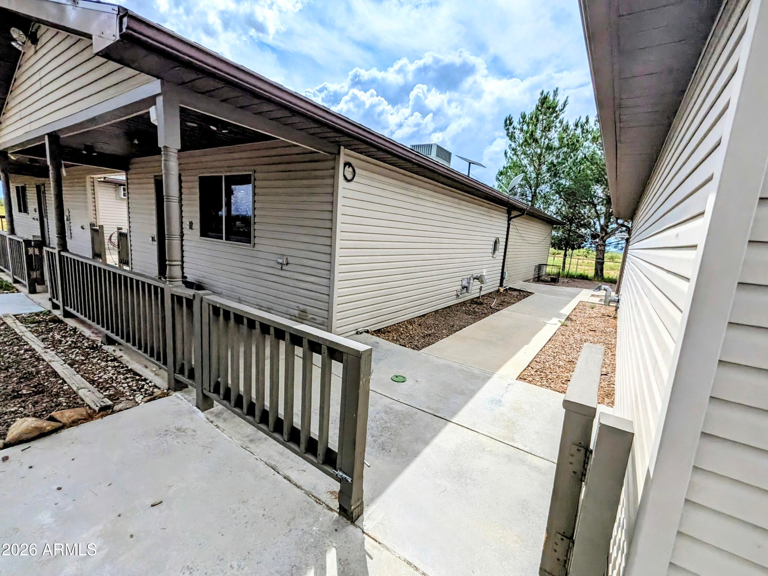 8050 E DUNN Lane