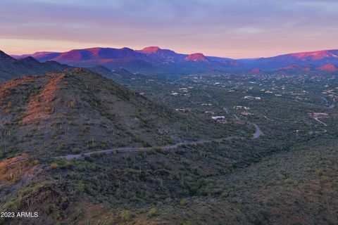 A home in Cave Creek