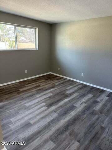 TOWN & COUNTRY ESTATES 12 - Residential Lease