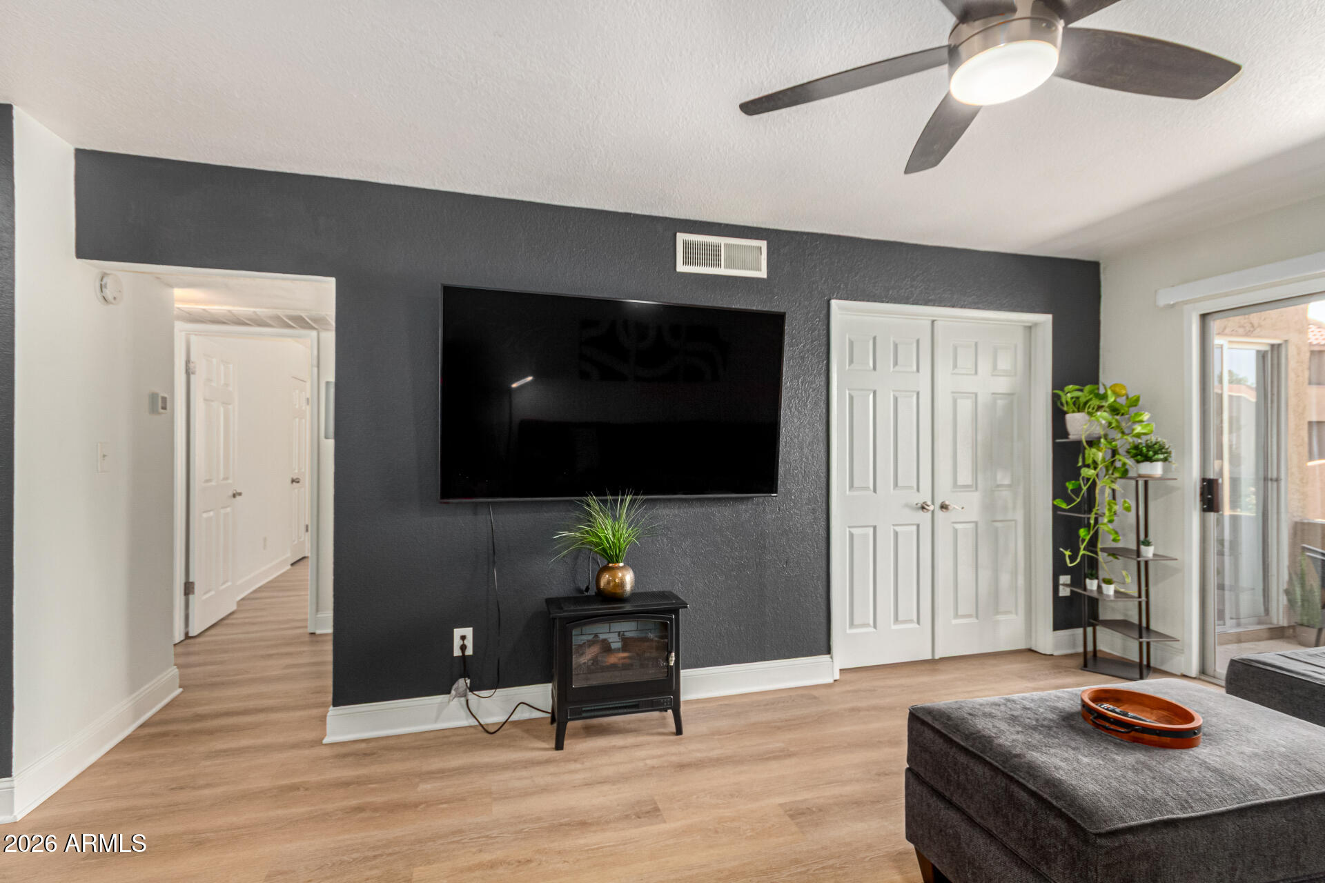 5877 N GRANITE REEF Road 1133