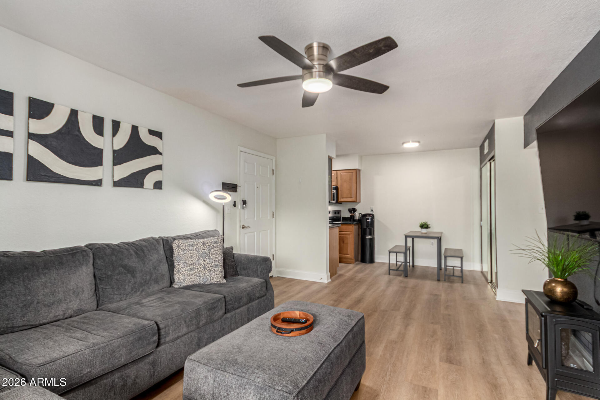 5877 N GRANITE REEF Road 1133