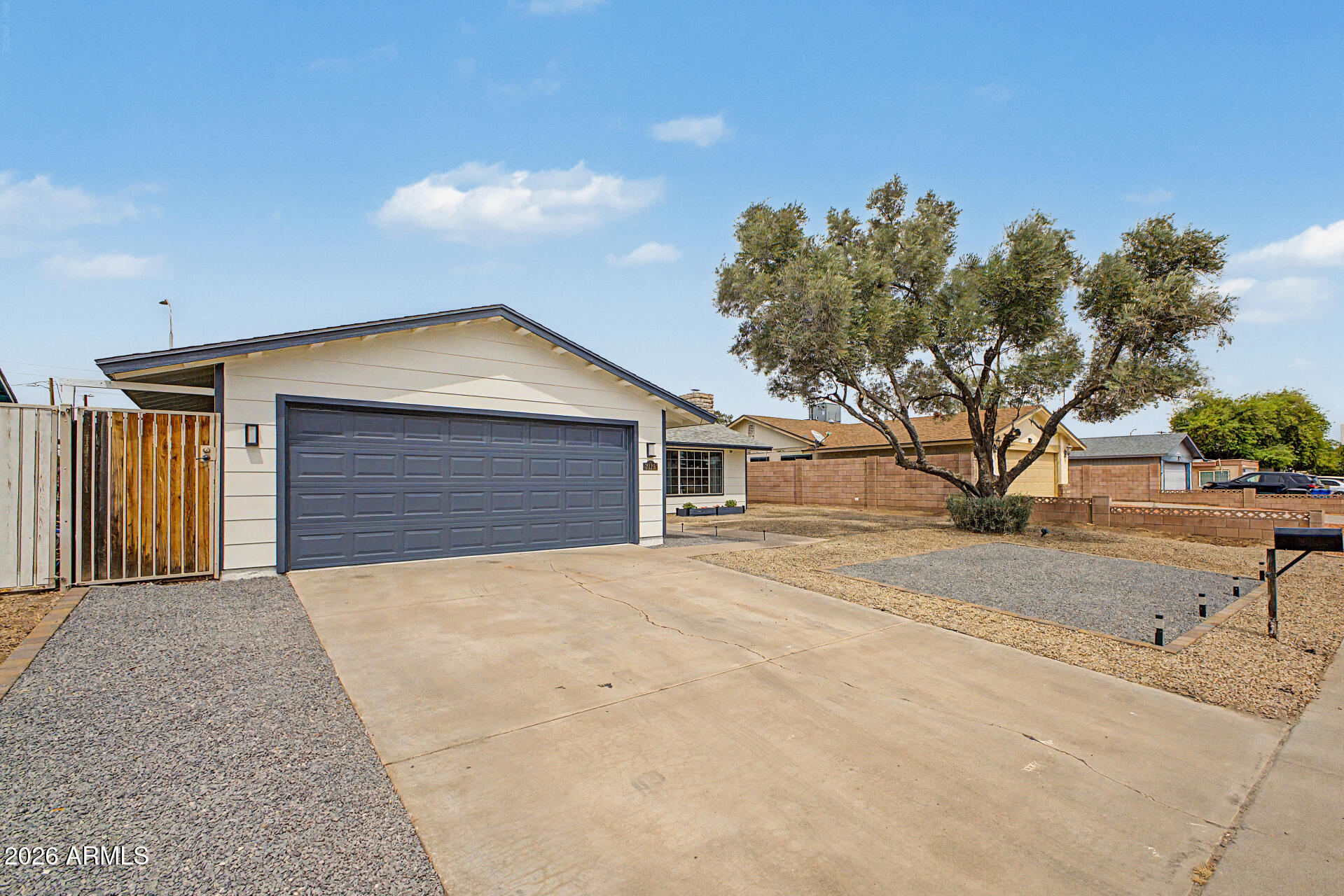 3128 W FLYNN Lane