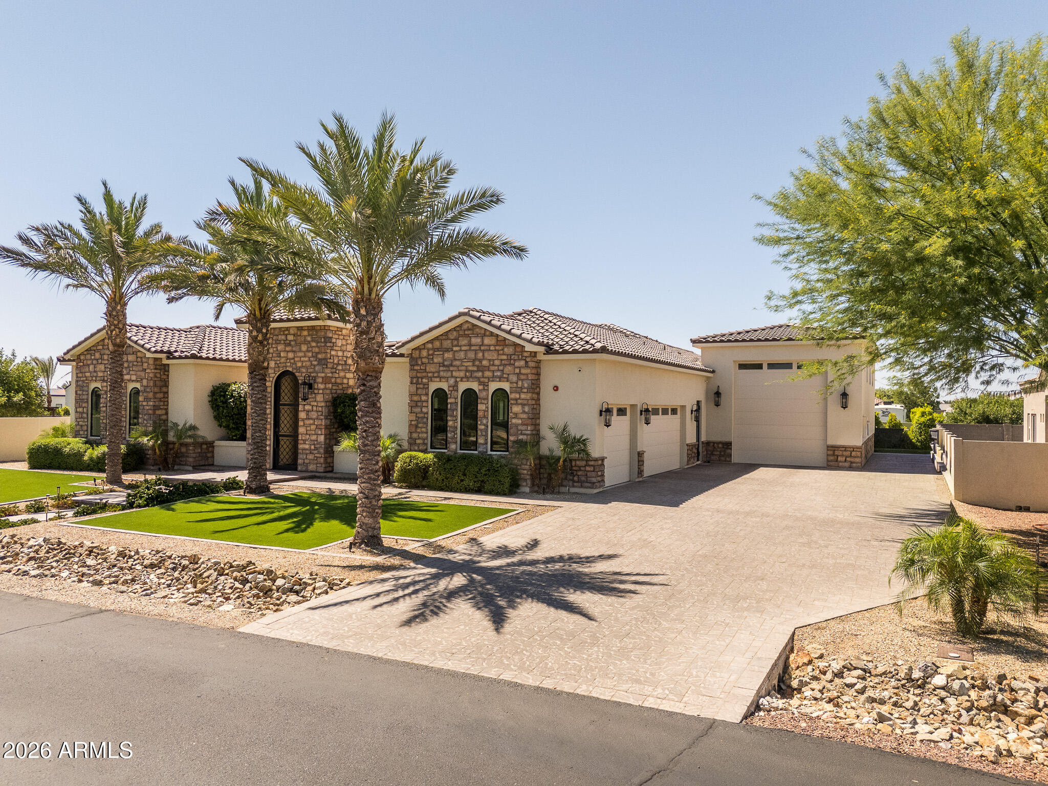 18203 W SOLANO Court