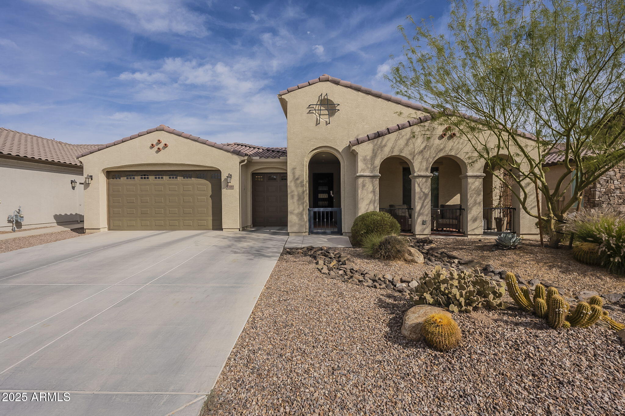 4588 W AGAVE Avenue