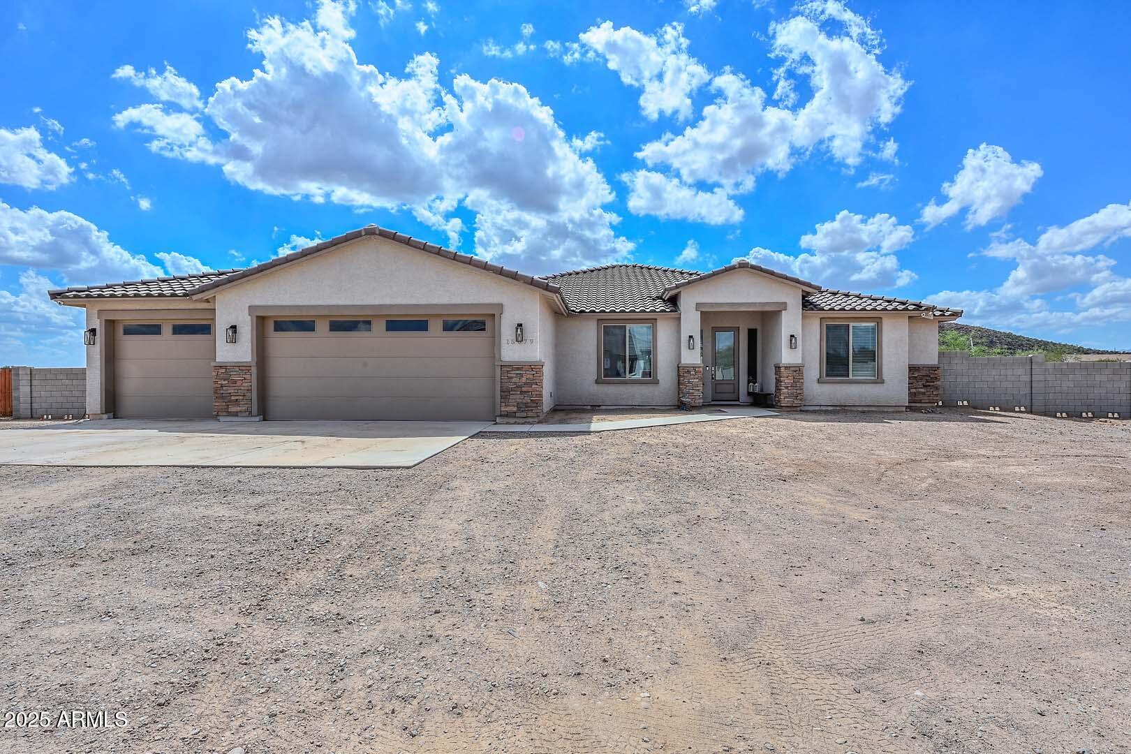 15079 W DESERT VISTA Trail