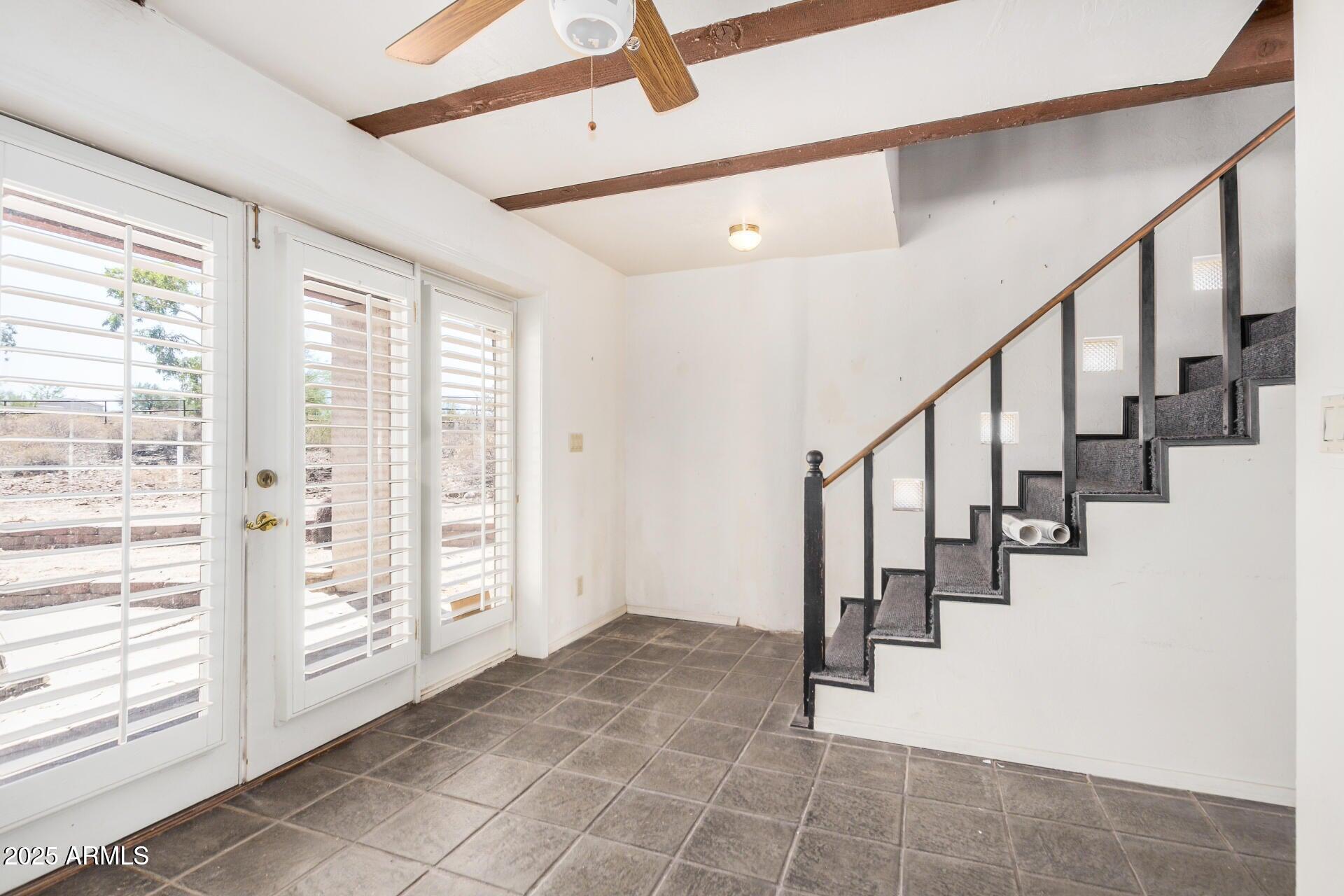 40404 N NEW RIVER Road