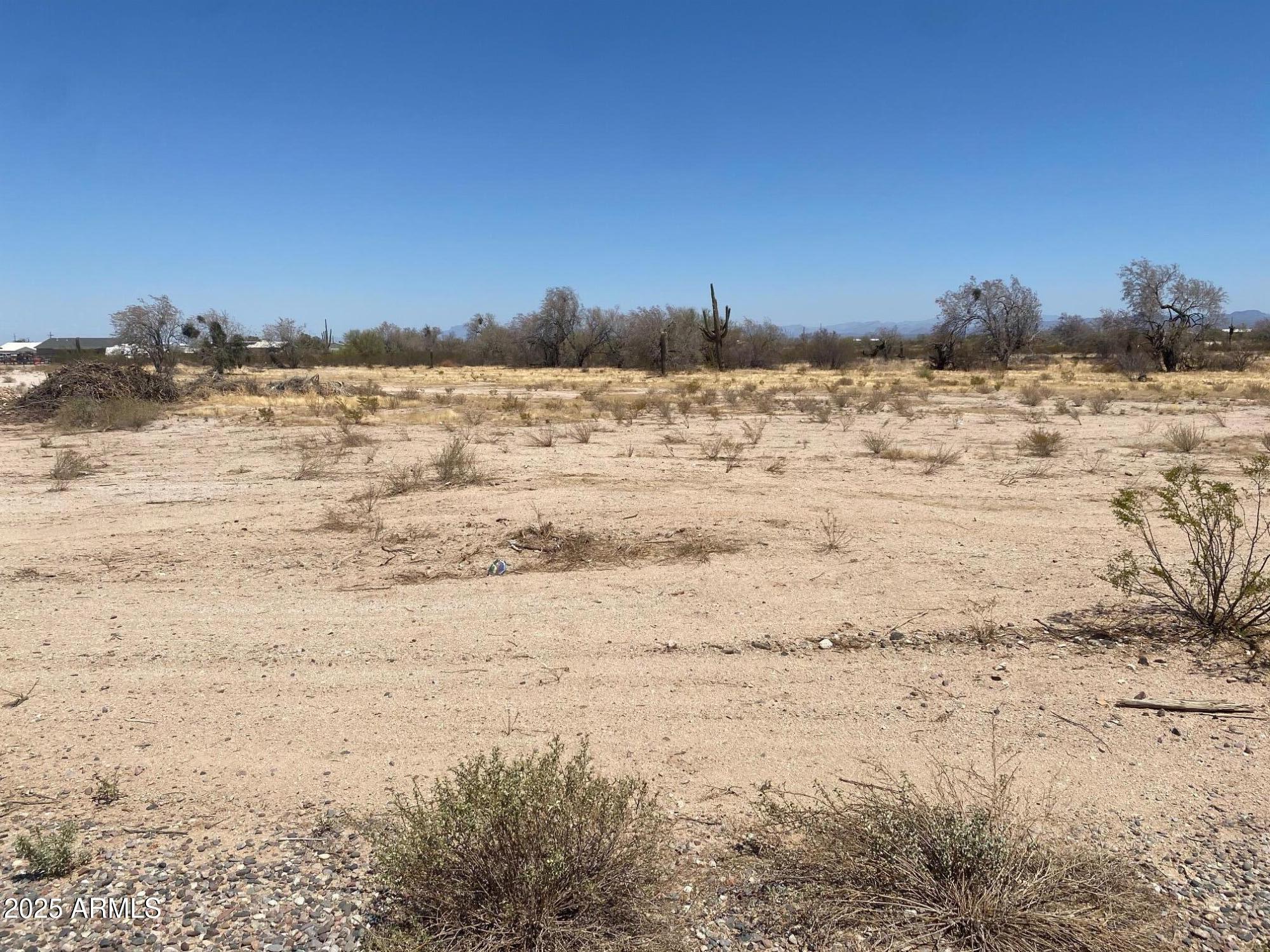 0 E Soledad Ln Lane '-'