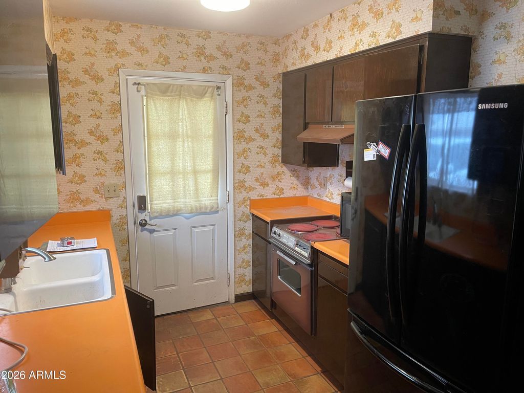 Photo of 1050 E 10th Avenue, Mesa, AZ 85204 (MLS # 7024165)