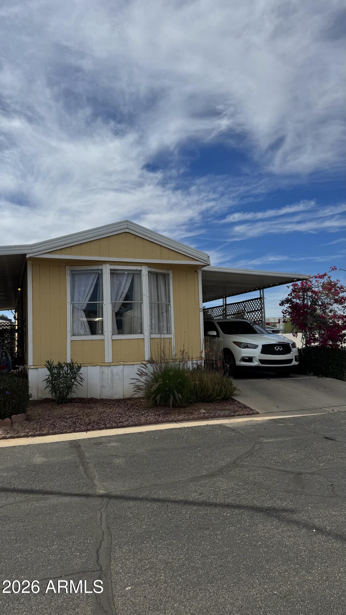 6227 N Litchfield Road 18