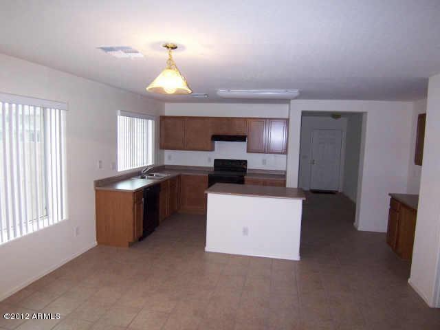 3217 W PLEASANT Lane