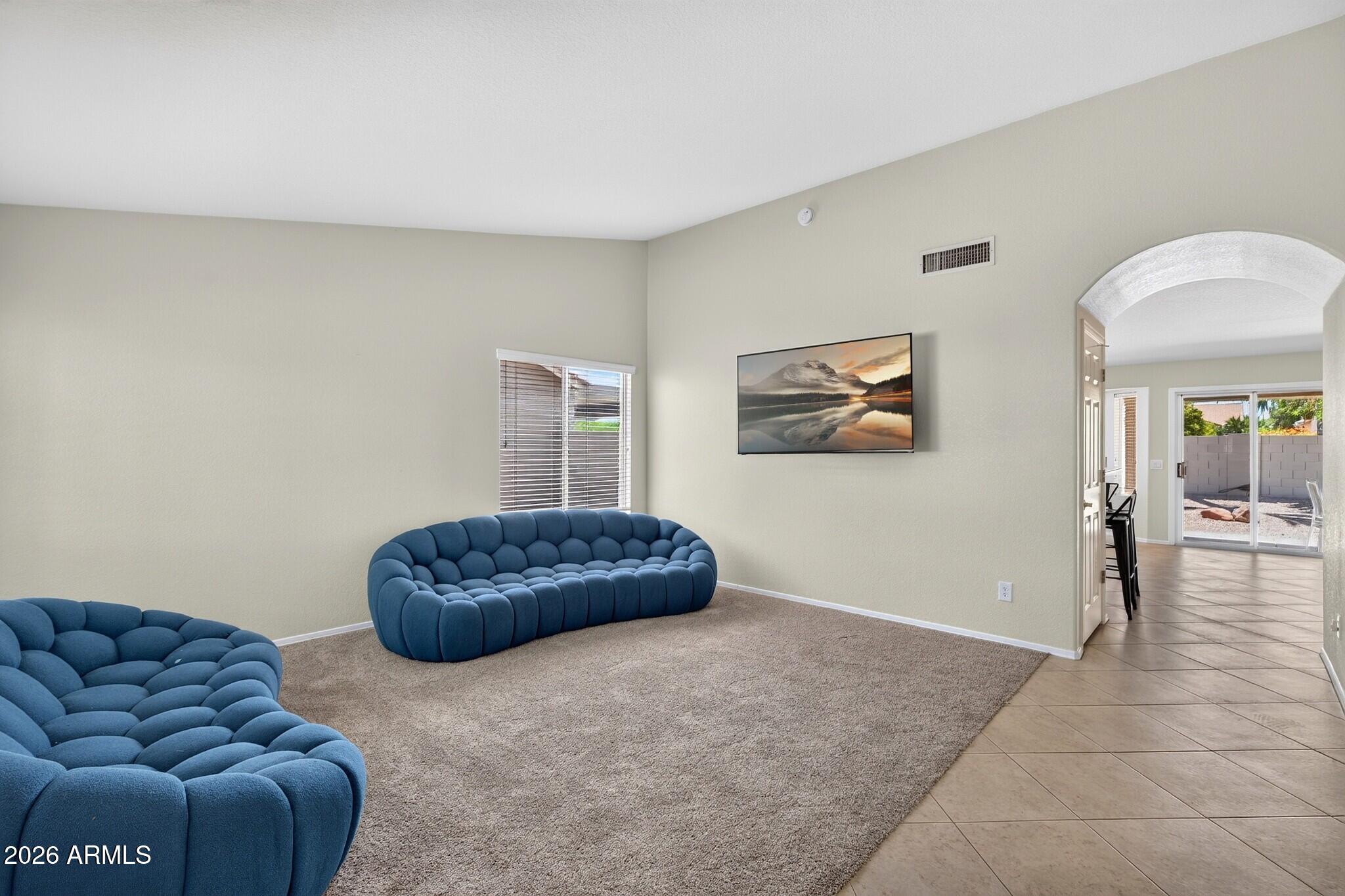 10209 E COOPERS HAWK Drive