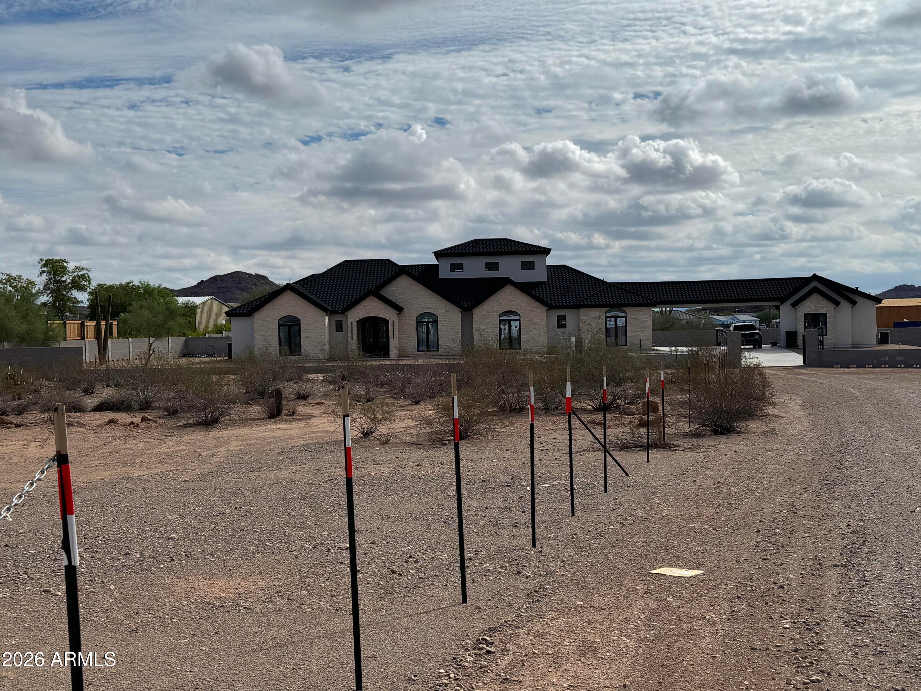 0 W BLUE SKY DR Drive -