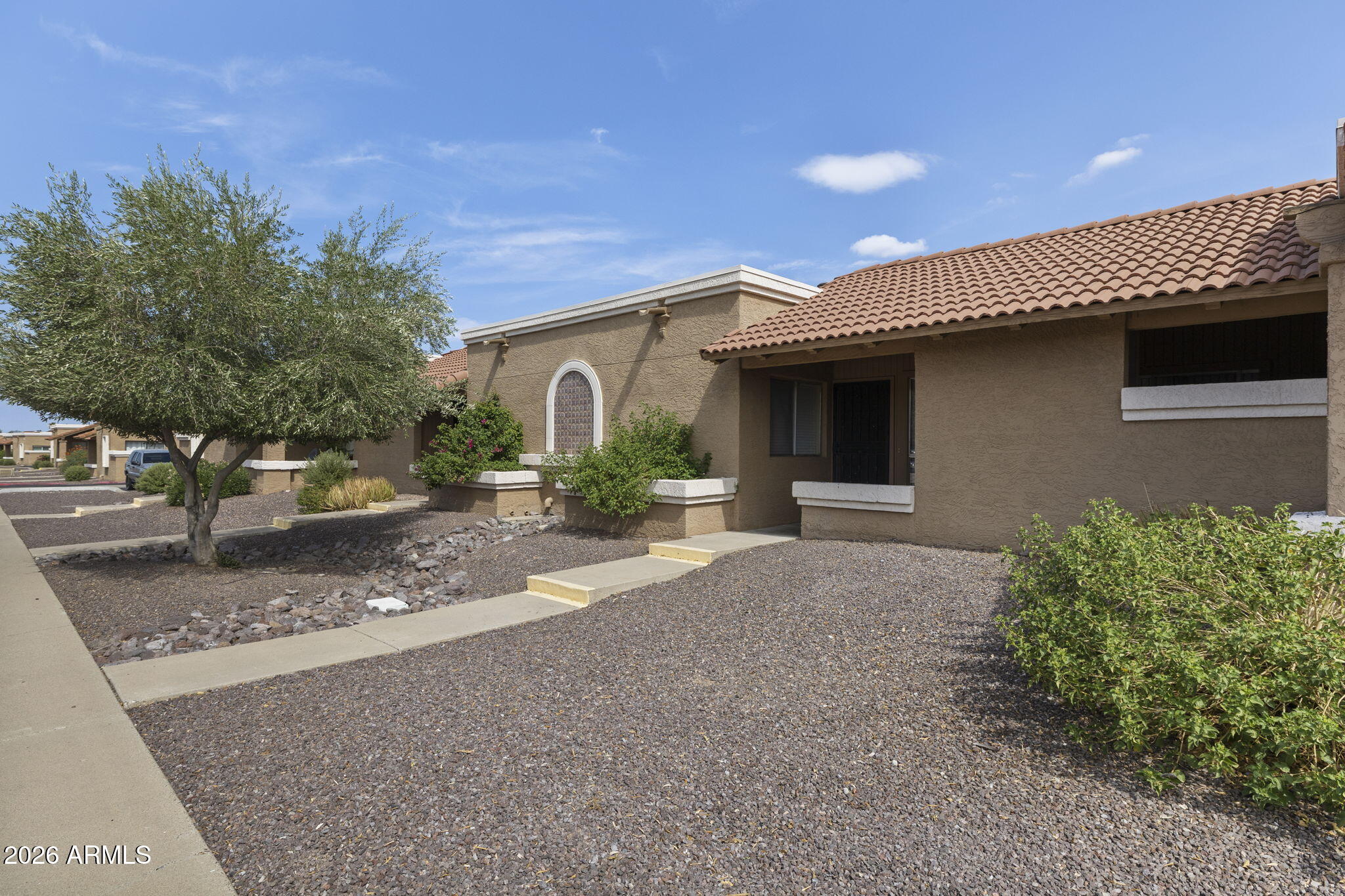 312 W YUKON Drive 2