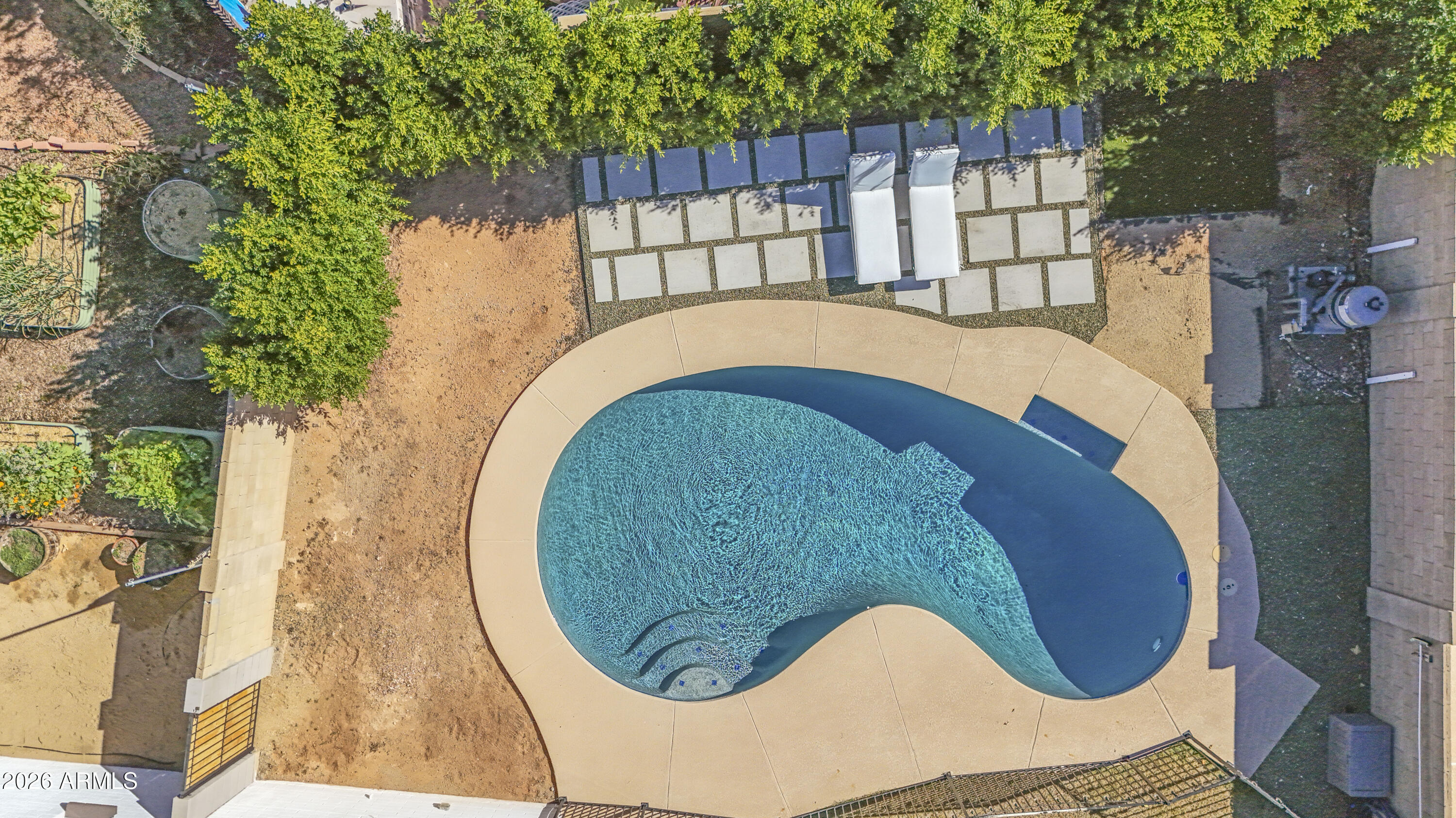 3651 W AIRE LIBRE Avenue