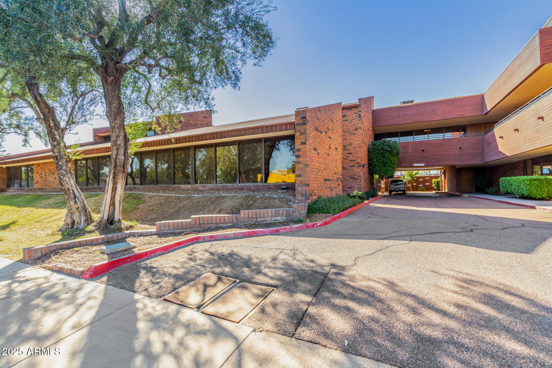 777 E THOMAS Road 210