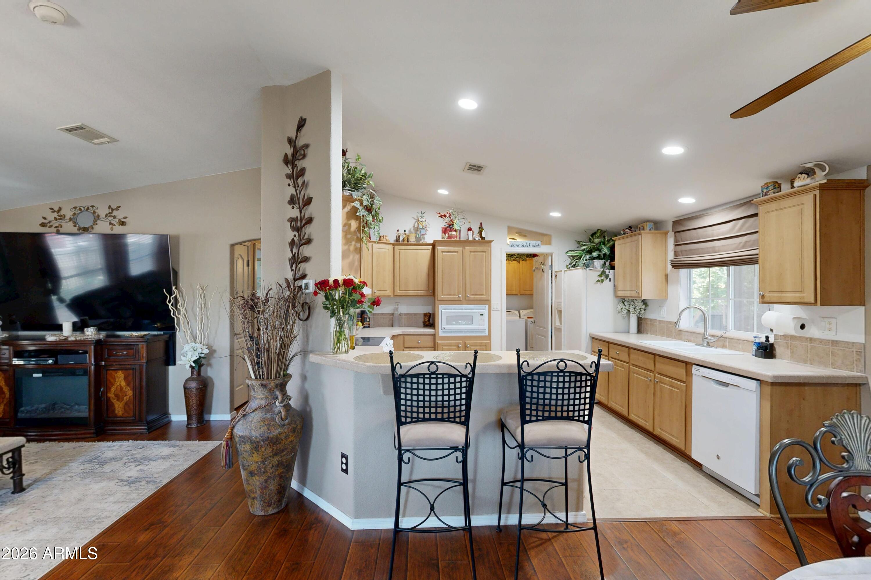 SUBDIVION OF E2 SEC 24 T3N R1E - Residential