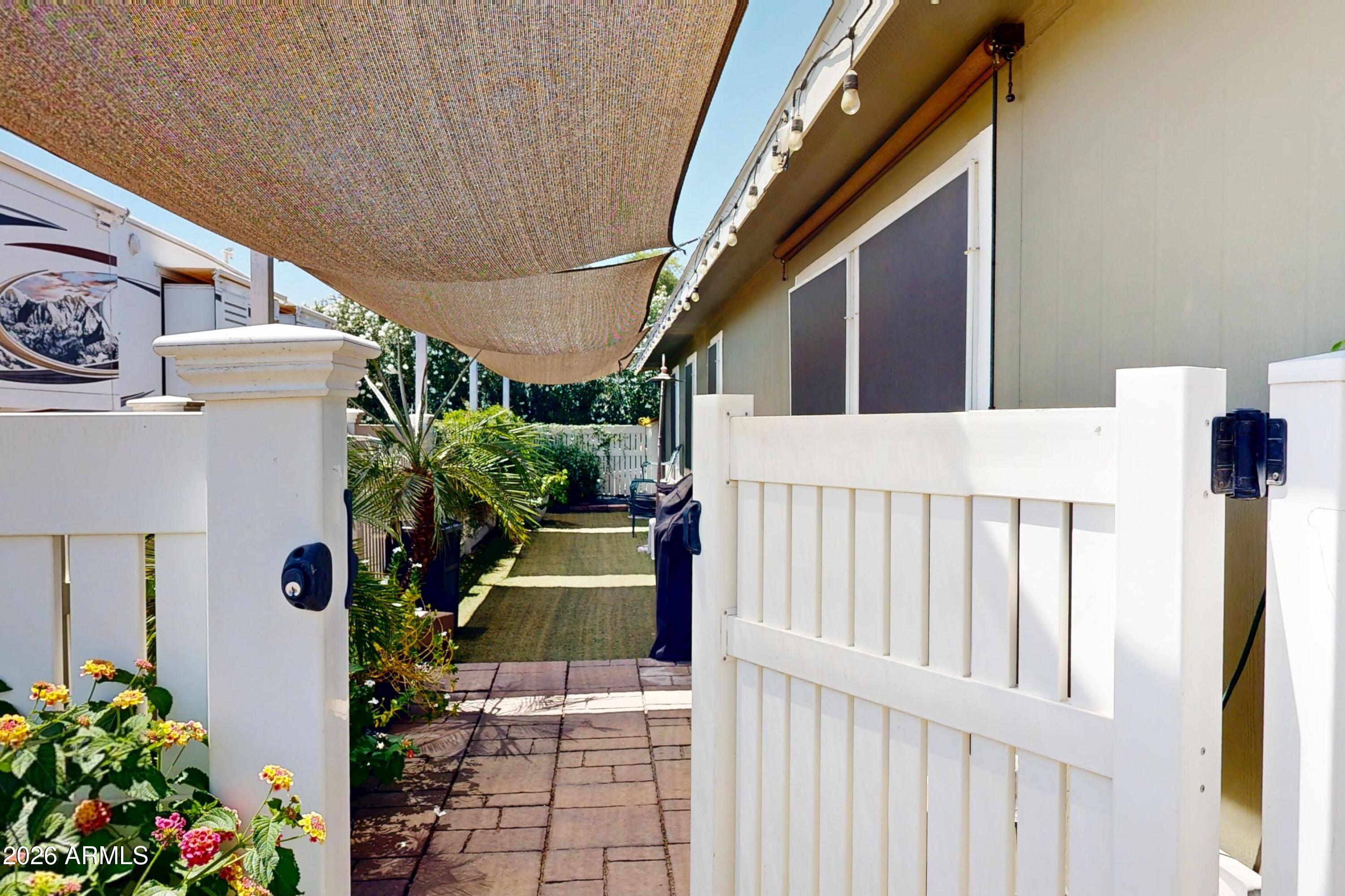 SUBDIVION OF E2 SEC 24 T3N R1E - Residential
